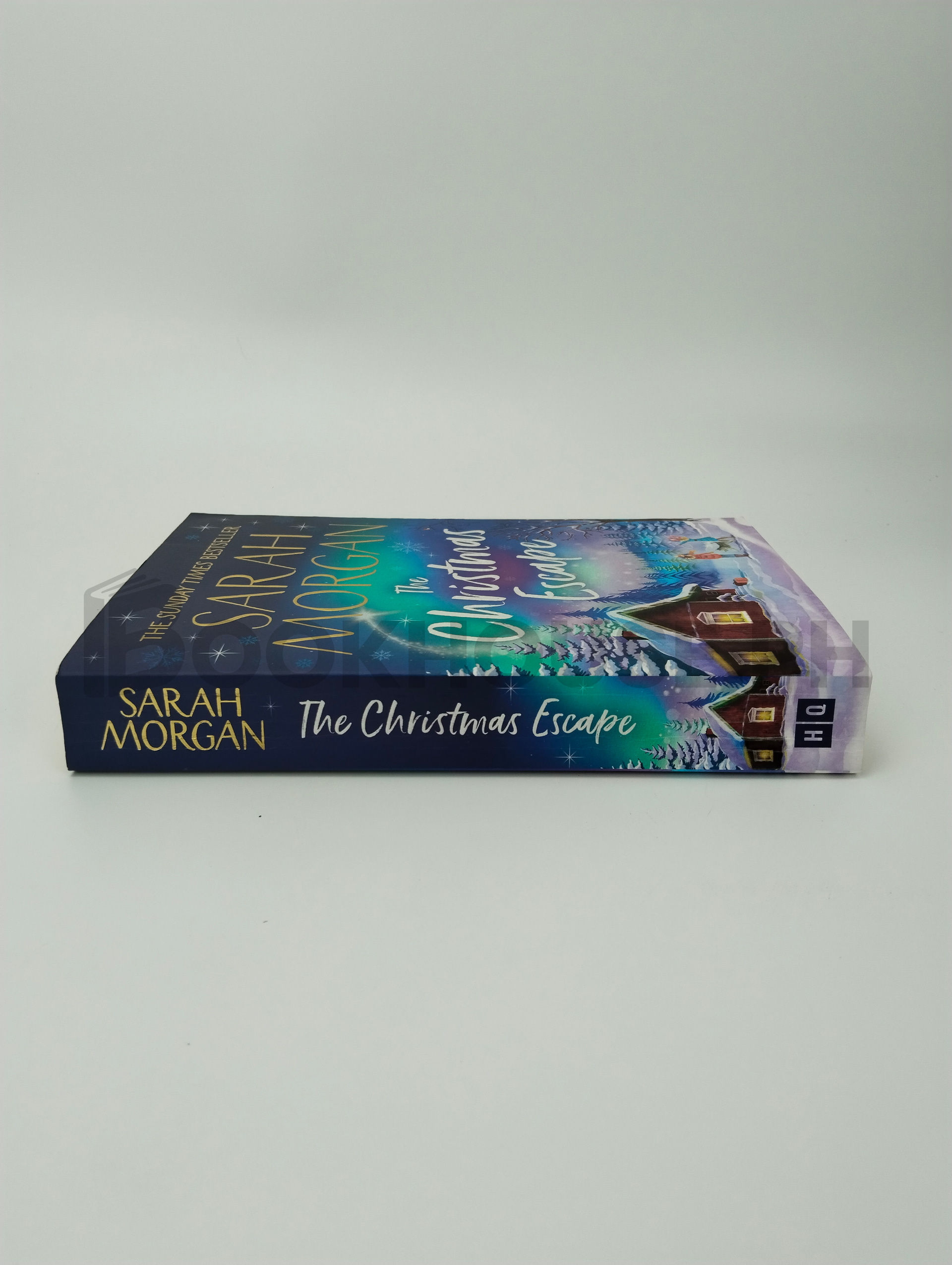 The Christmas Escape by Sarah Morgan - Image 3