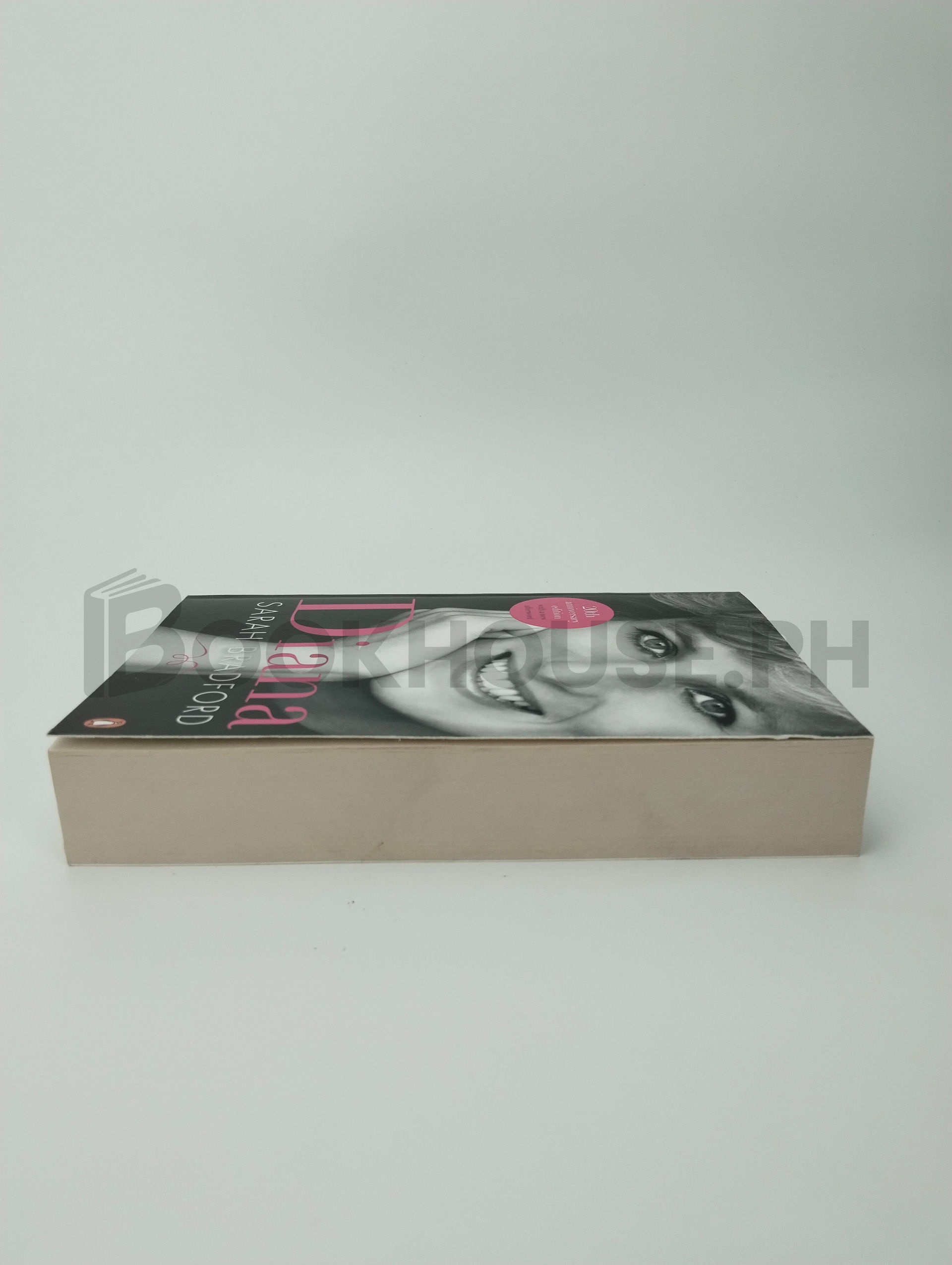 Diana by Sarah Bradford - Image 4