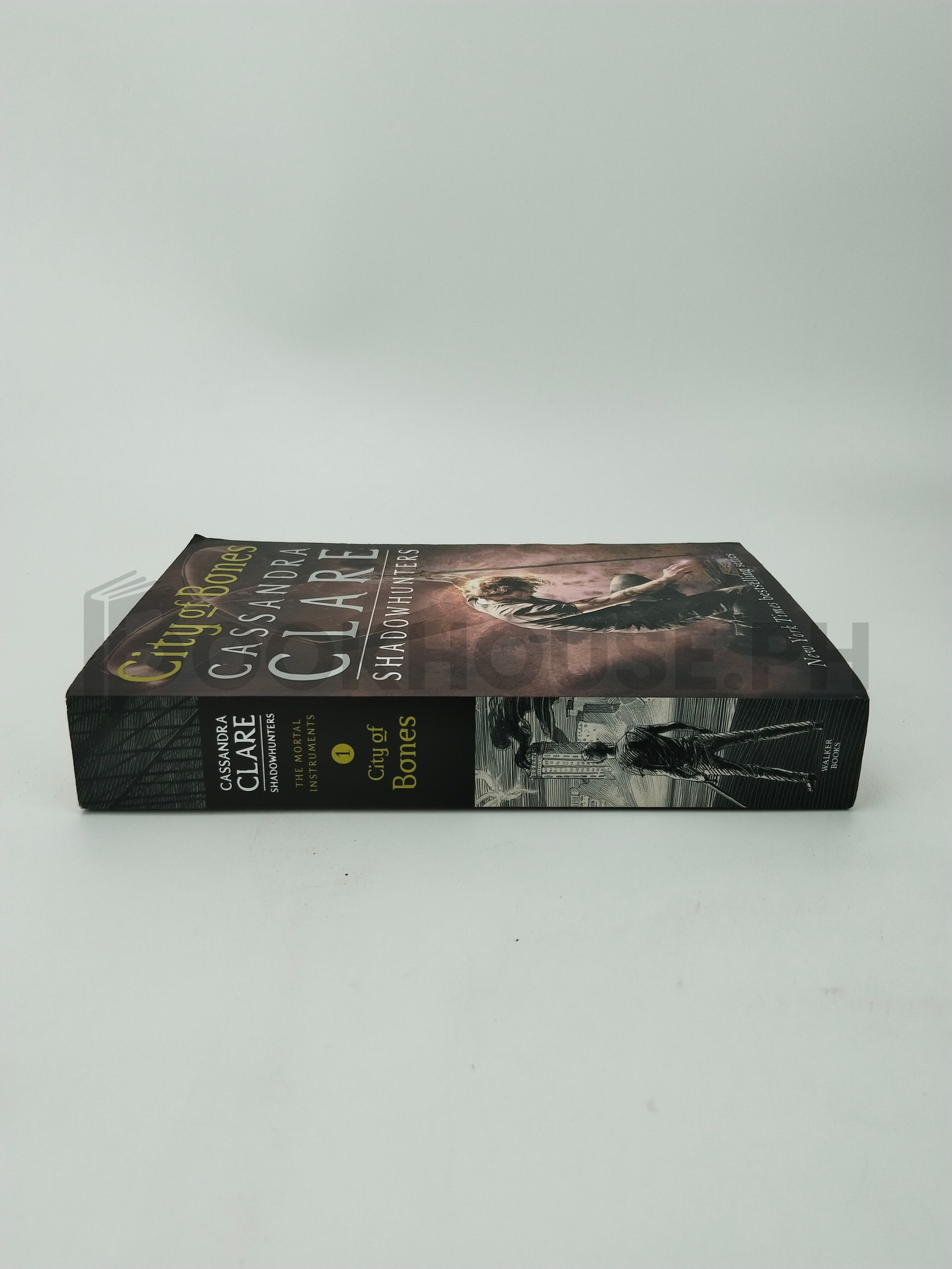 City Of Bones by Cassandra Clare - Image 3