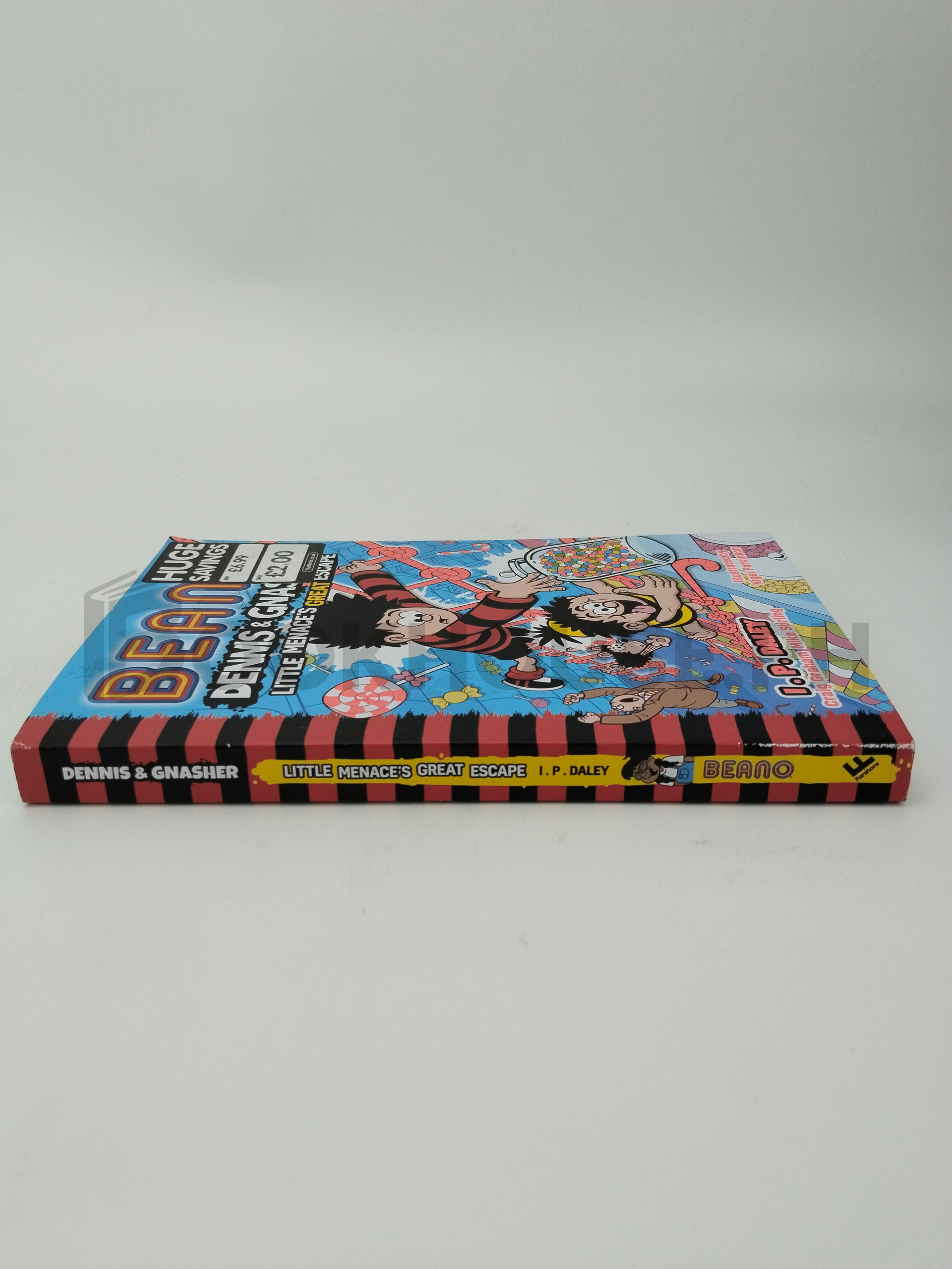 Beano Dennis And Gnasher: Little Menace's Great Escape by Beano Studios, I. P. Daley - Image 3