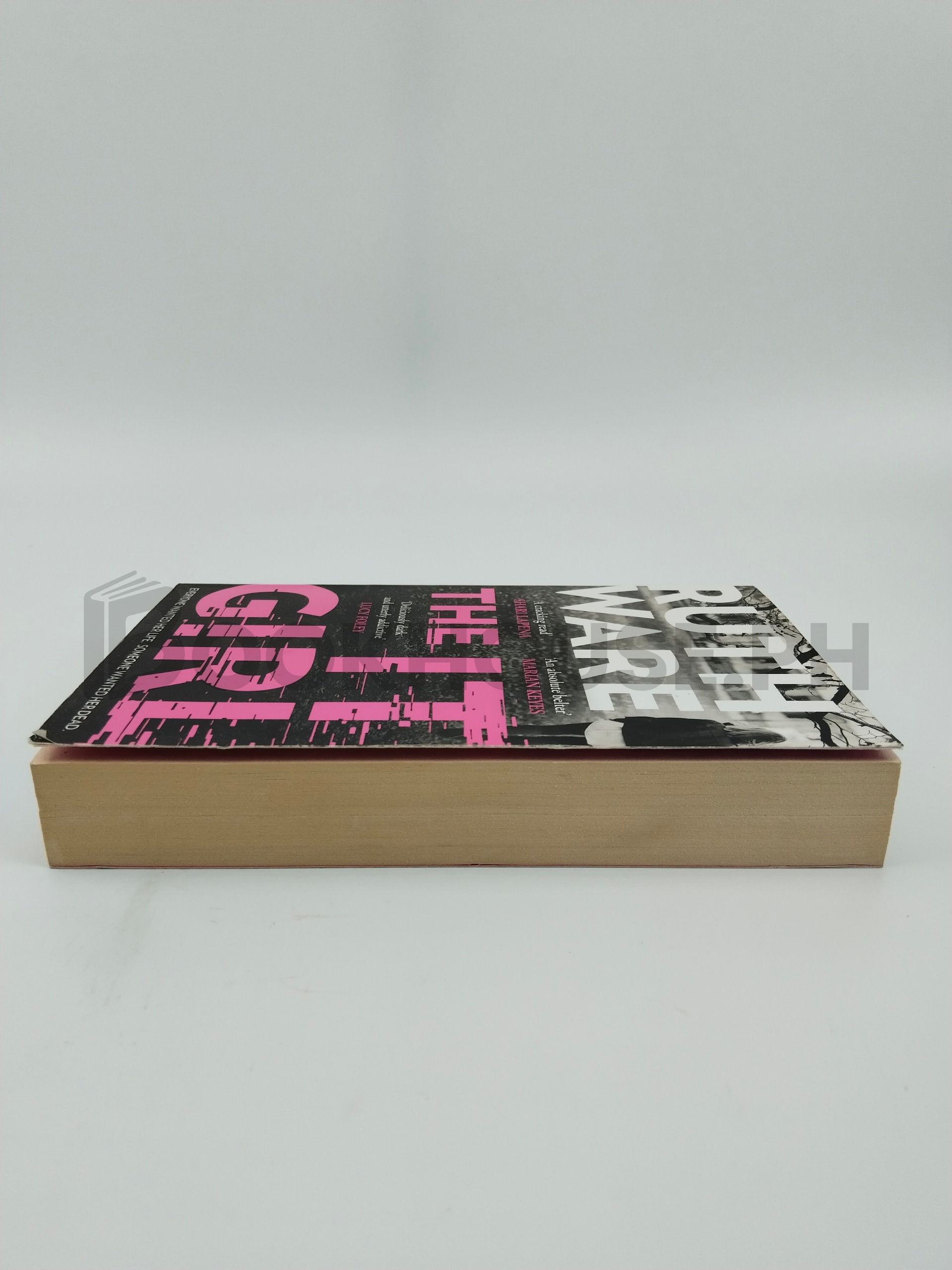The It Girl by Ruth Ware - Image 4