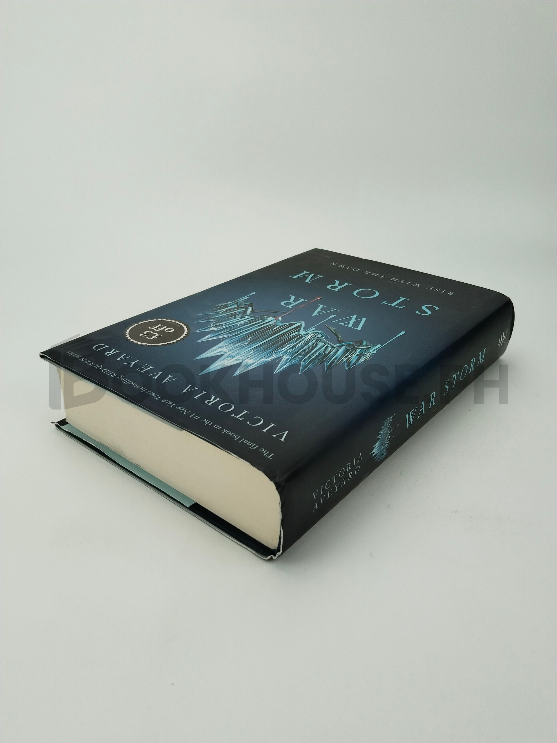 War Storm by Victoria Aveyard - Image 2