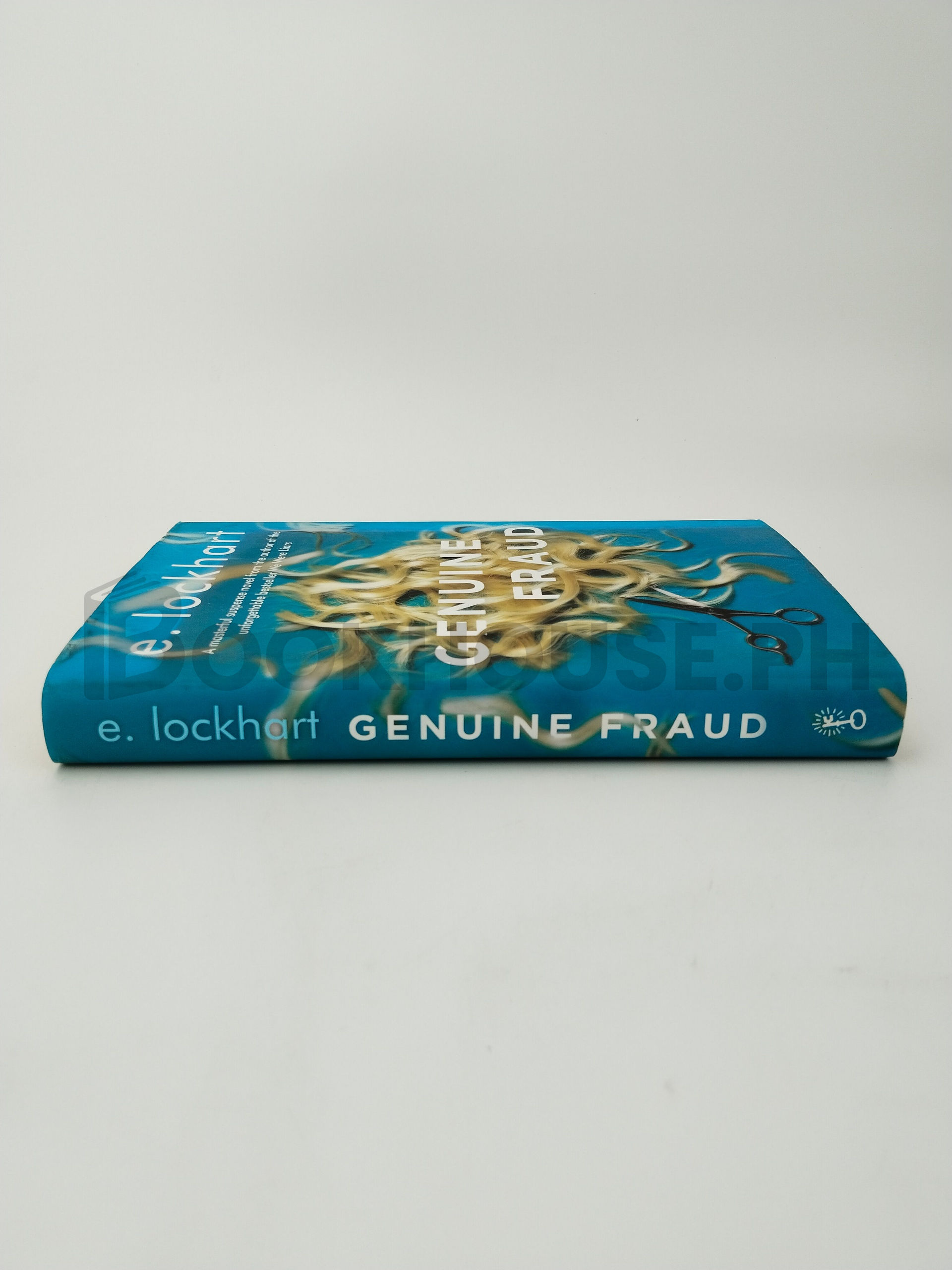 Genuine Fraud by E. Lockhart - Image 3