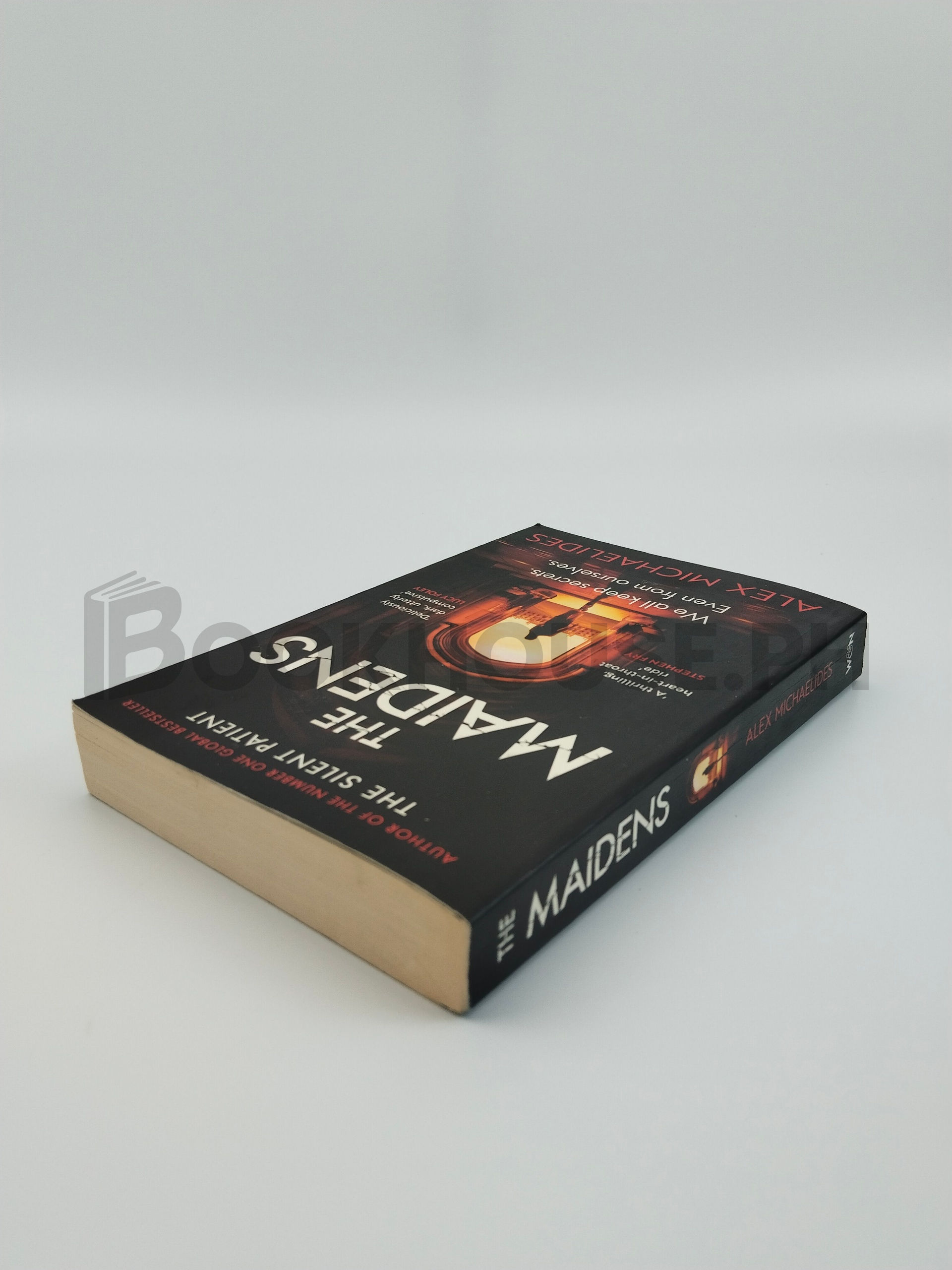 The Maidens by Alex Michaelides - Image 2