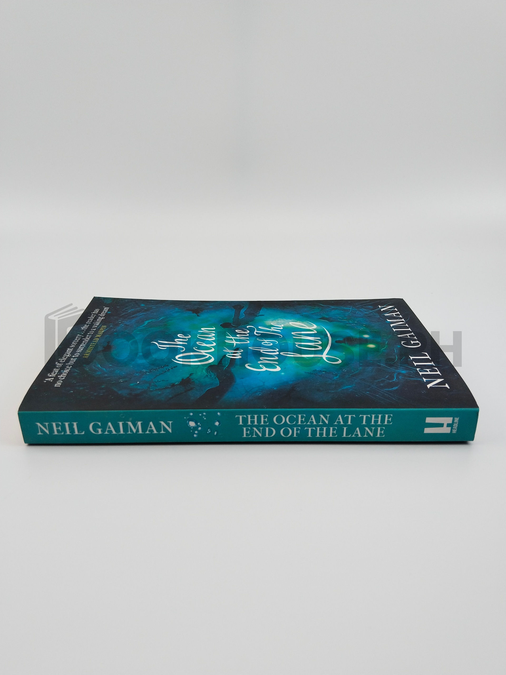The Ocean At The End Of The Lane by Neil Gaiman - Image 3