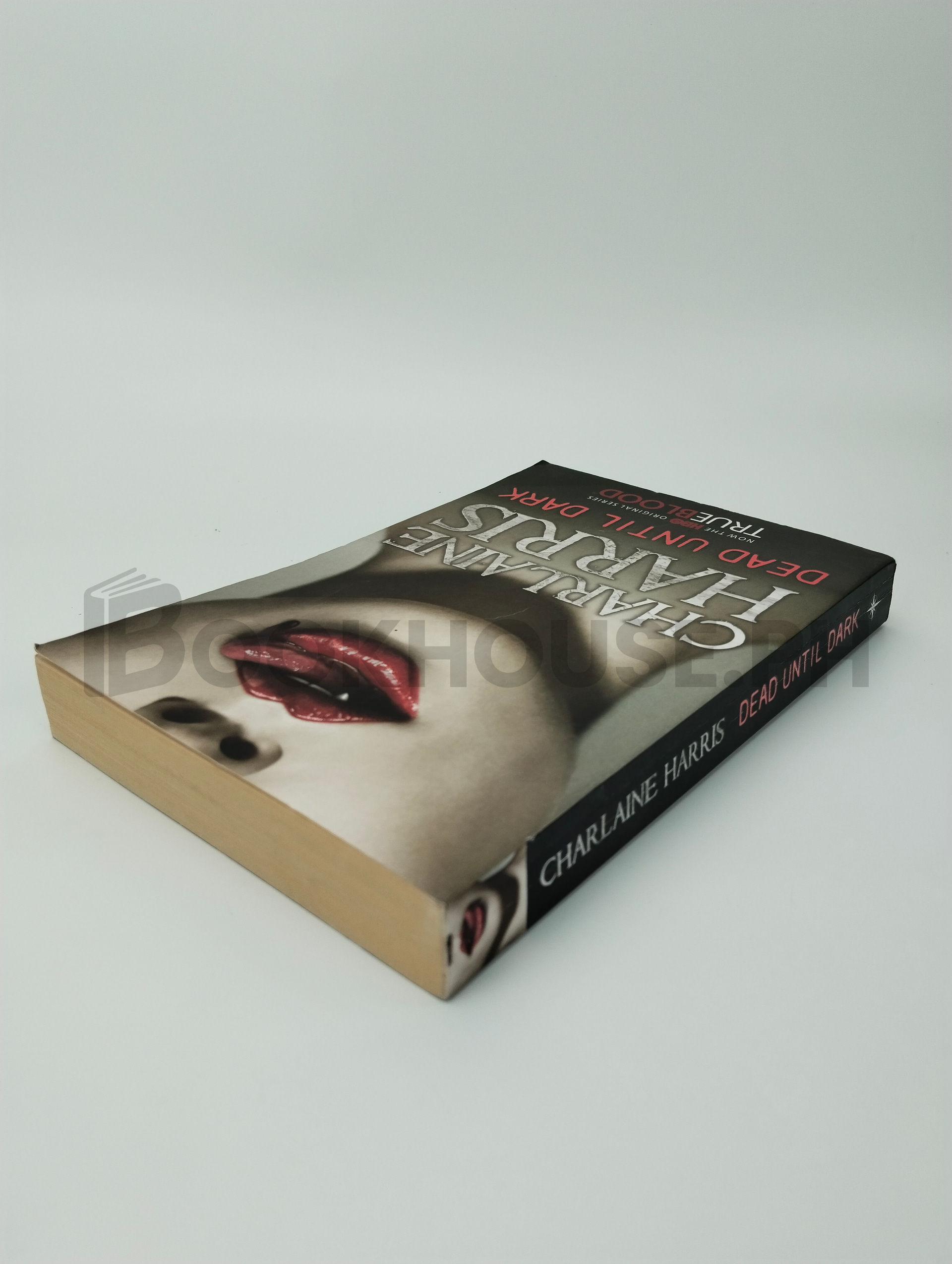 Dead Until Dark by Charlaine Harris - Image 2