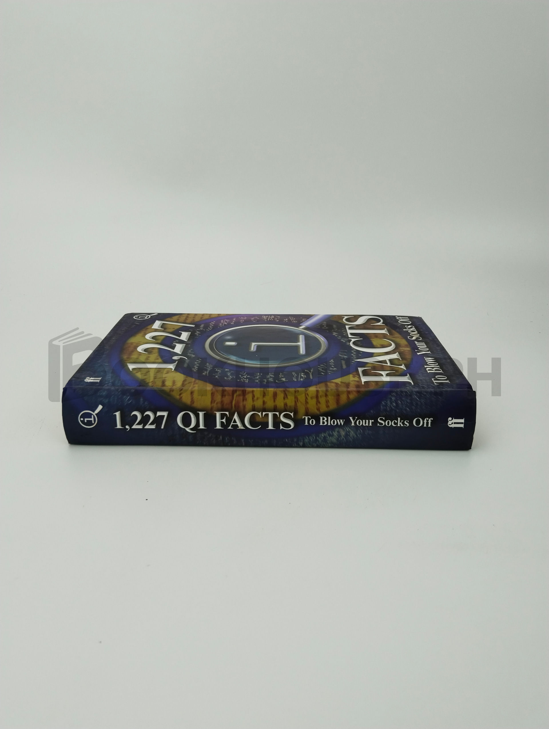 1,227 Qi Facts To Blow Your Socks Off by John Lloyd, John Mitchinson, James Harkin - Image 3