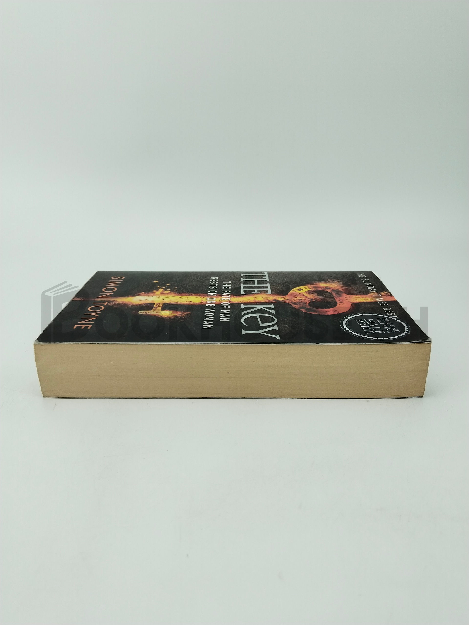 The Key by Simon Toyne - Image 4