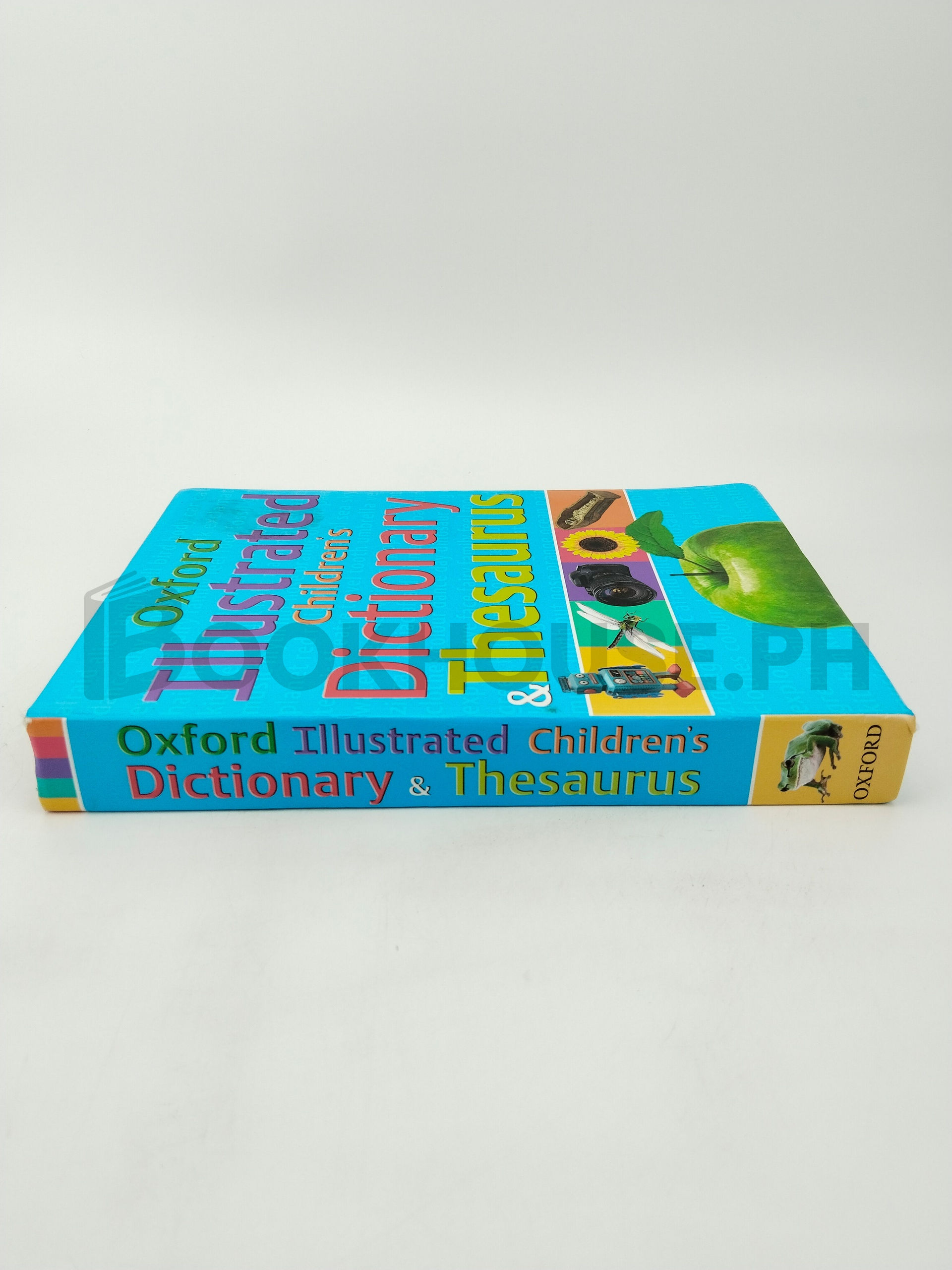 Oxford Illustrated Childredn's Dictionary And Thesaurus by Oxford Dictionaries - Image 3