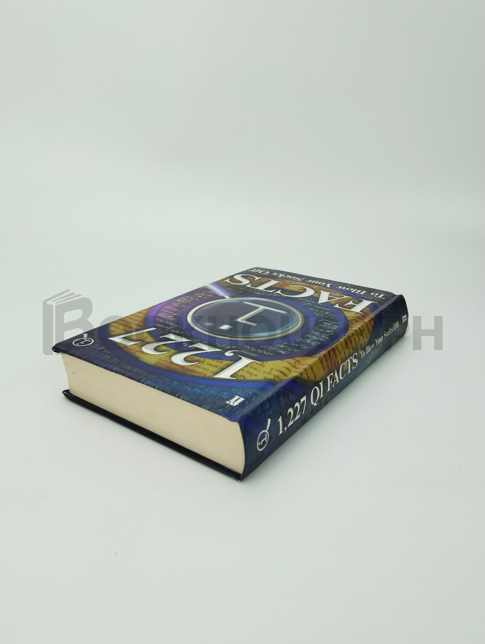 1,227 Qi Facts To Blow Your Socks Off by John Lloyd, John Mitchinson, James Harkin - Image 2