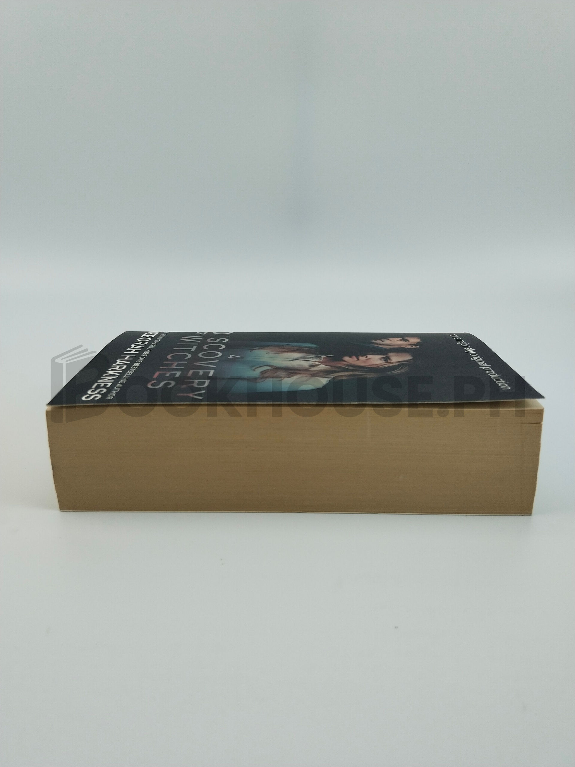 A Discovery Of Witches by Deborah Harkness - Image 4