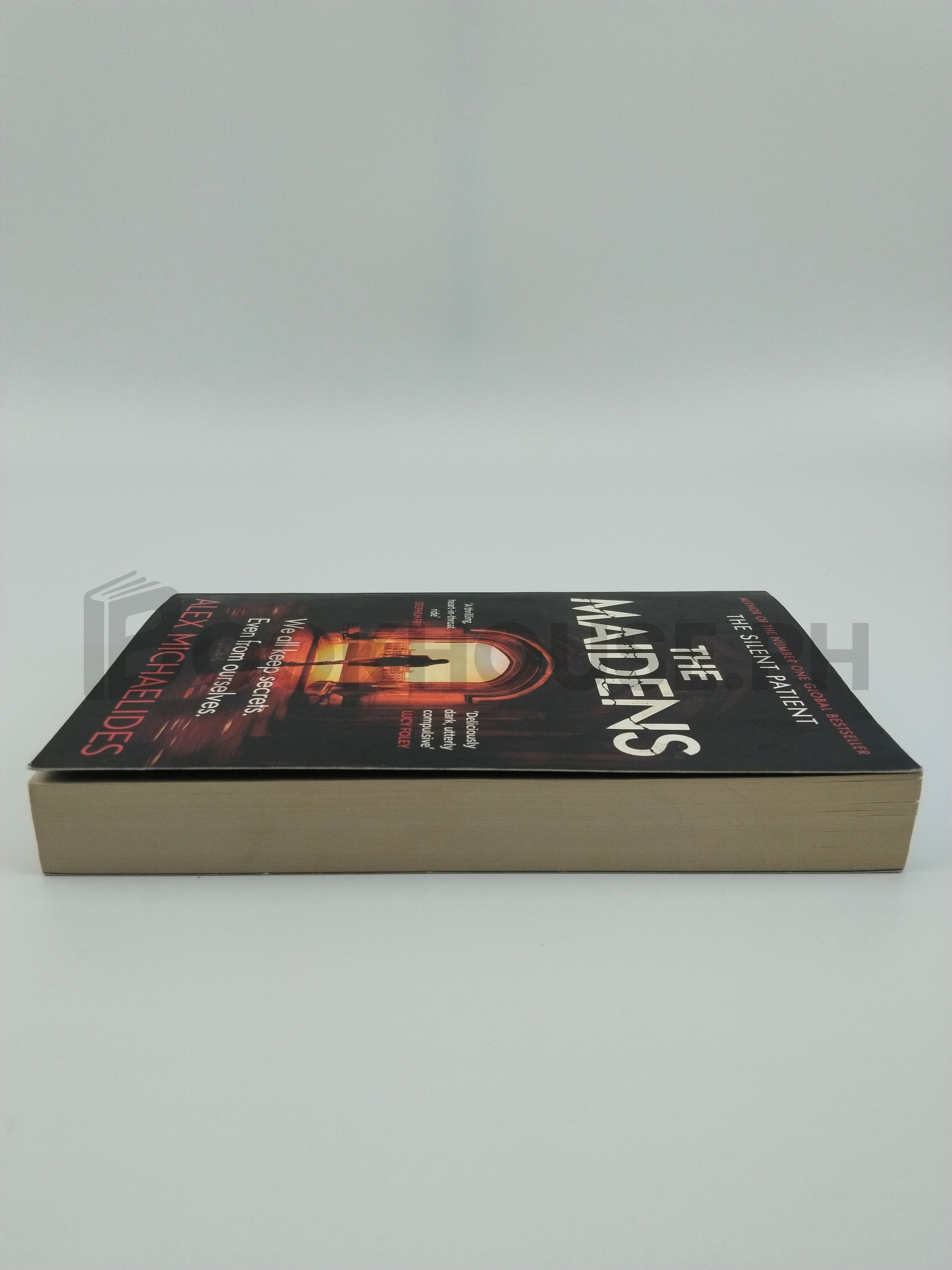 The Maidens by Alex Michaelides - Image 4