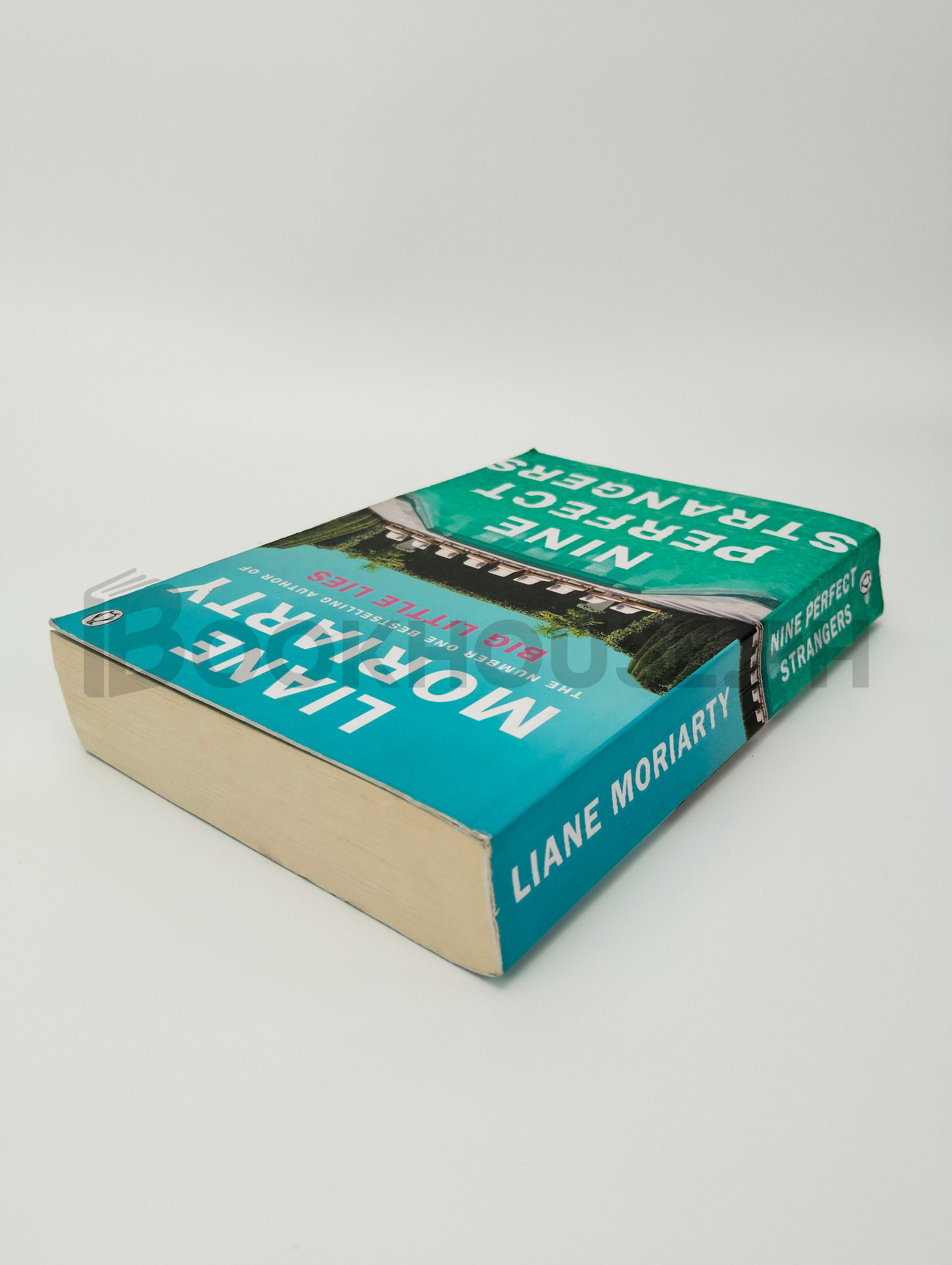 Nine Perfect Strangers by Liane Moriarty - Image 2