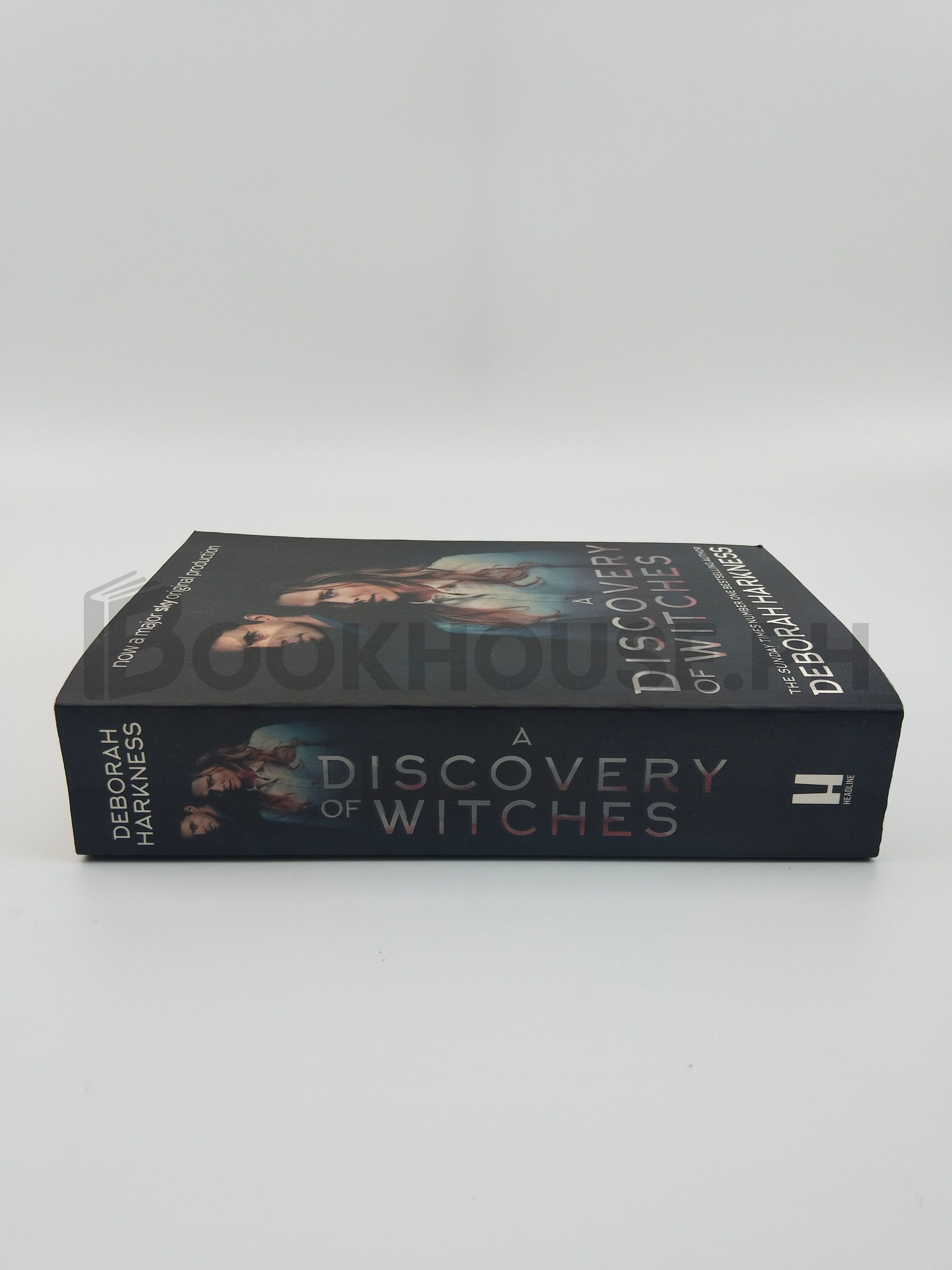 A Discovery Of Witches by Deborah Harkness - Image 3