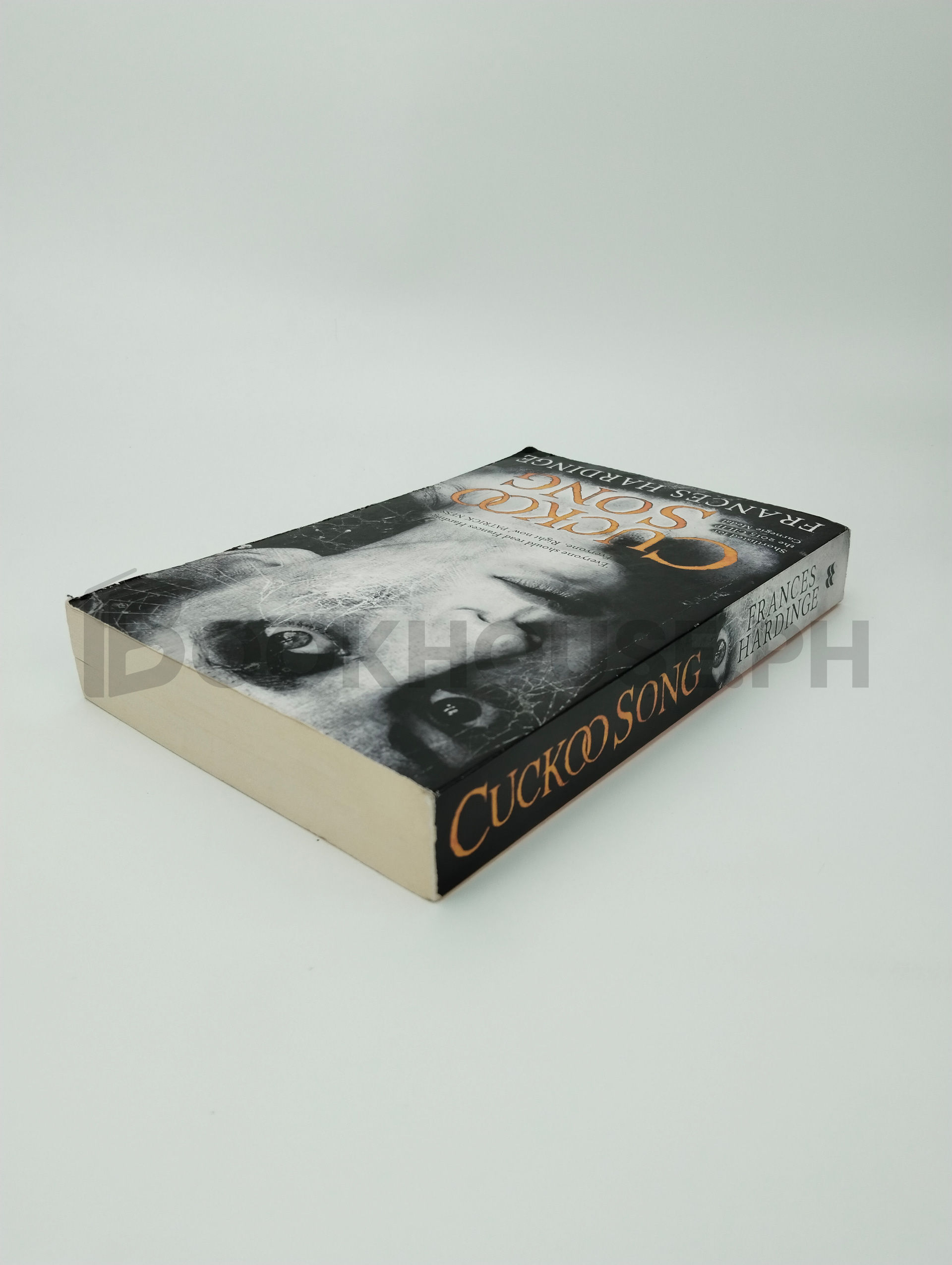 Cuckoo Song by Frances Hardinge - Image 2