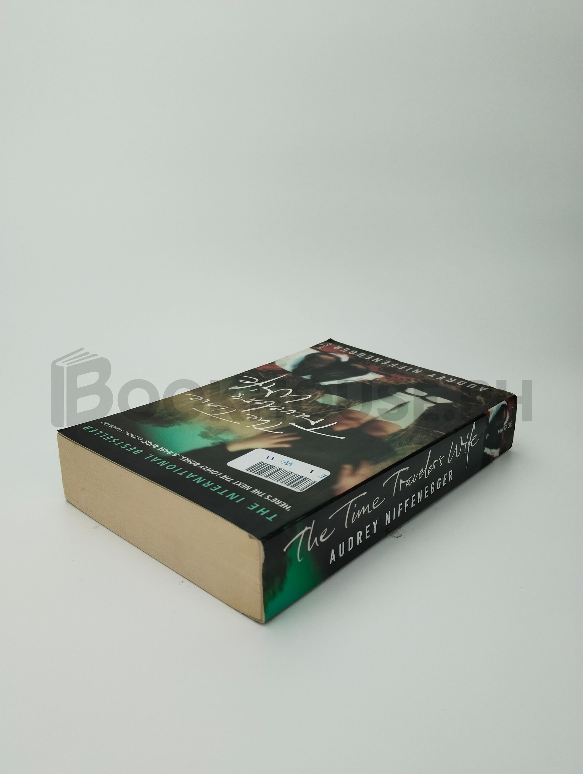 The Time Traveler's Wife by Audrey Niffenegger - Image 2