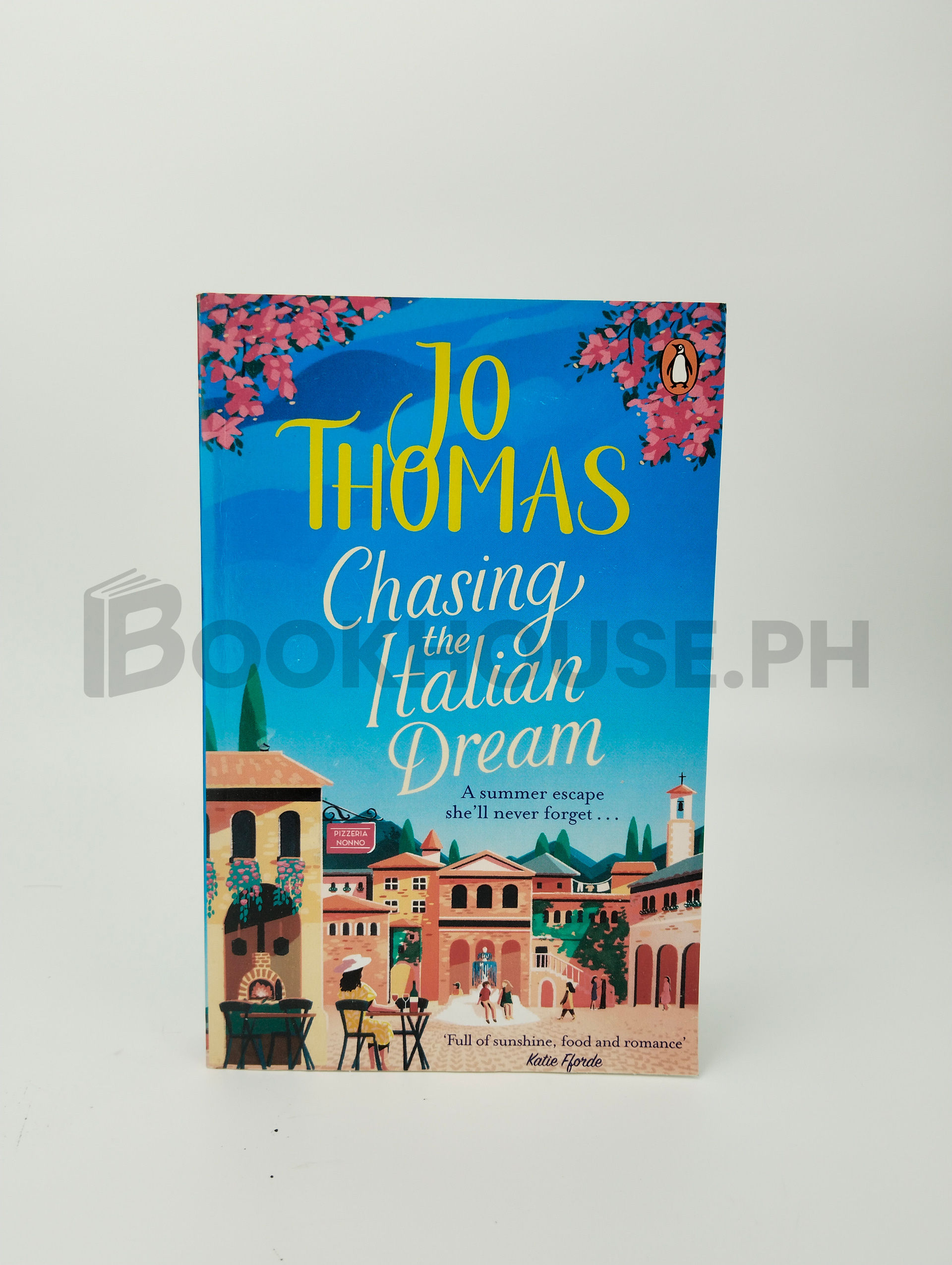 Chasing The Italian Dream by Jo Thomas