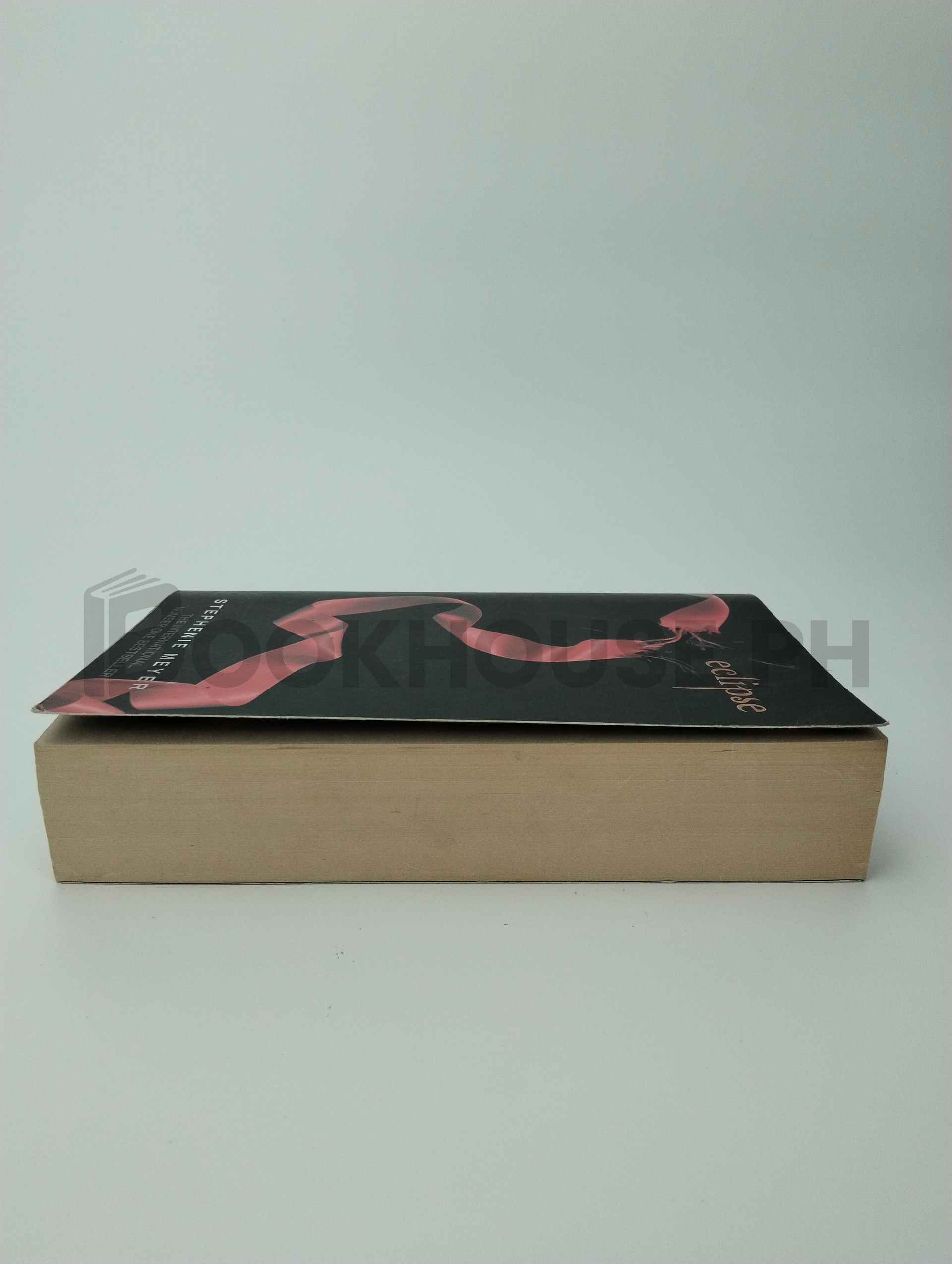 Eclipse by Stephenie Meyer - Image 4