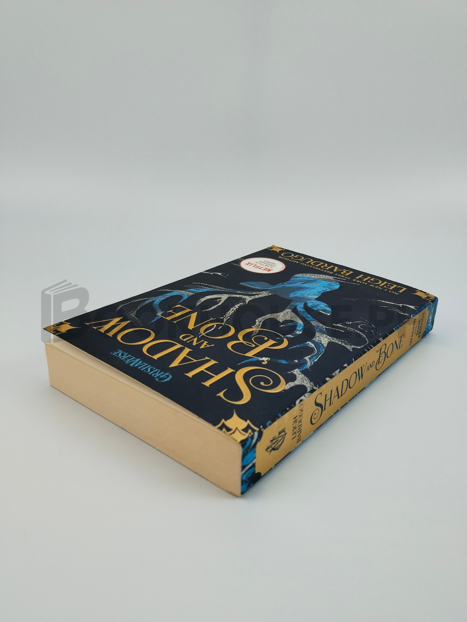 Shadow And Bone by Leigh Bardugo - Image 2