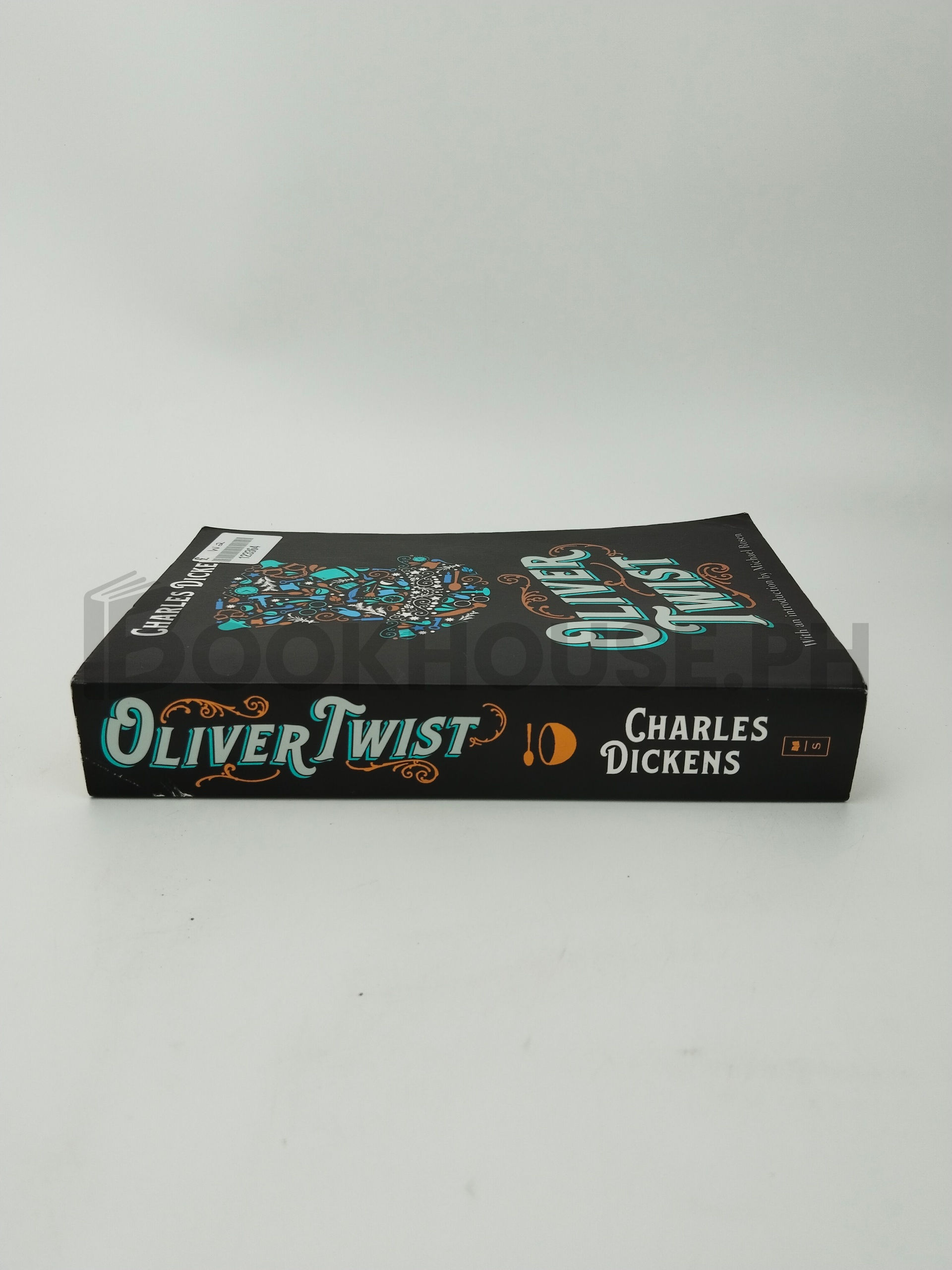 Oliver Twist by Charles Dickens - Image 3