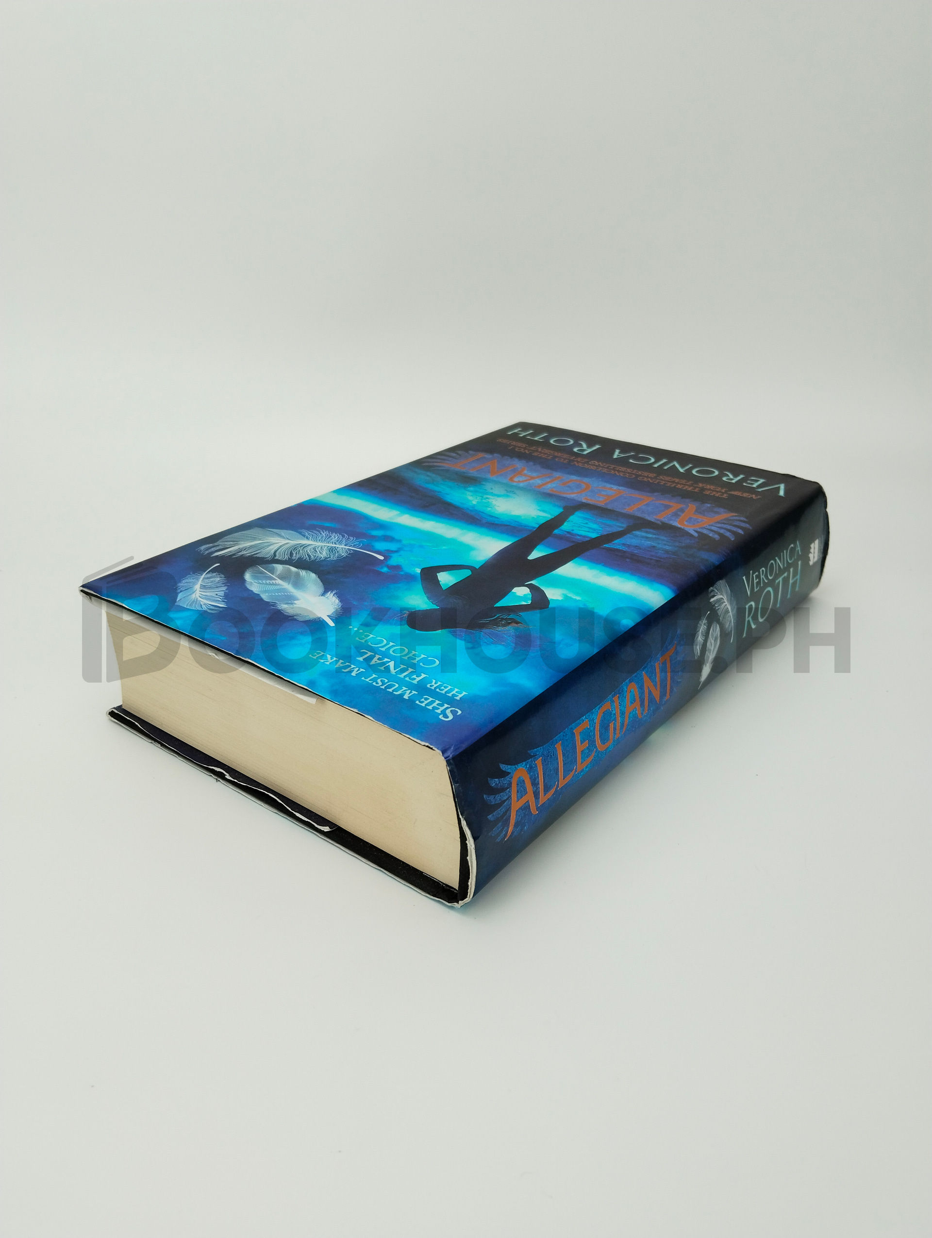 Allegiant by Veronica Roth - Image 2