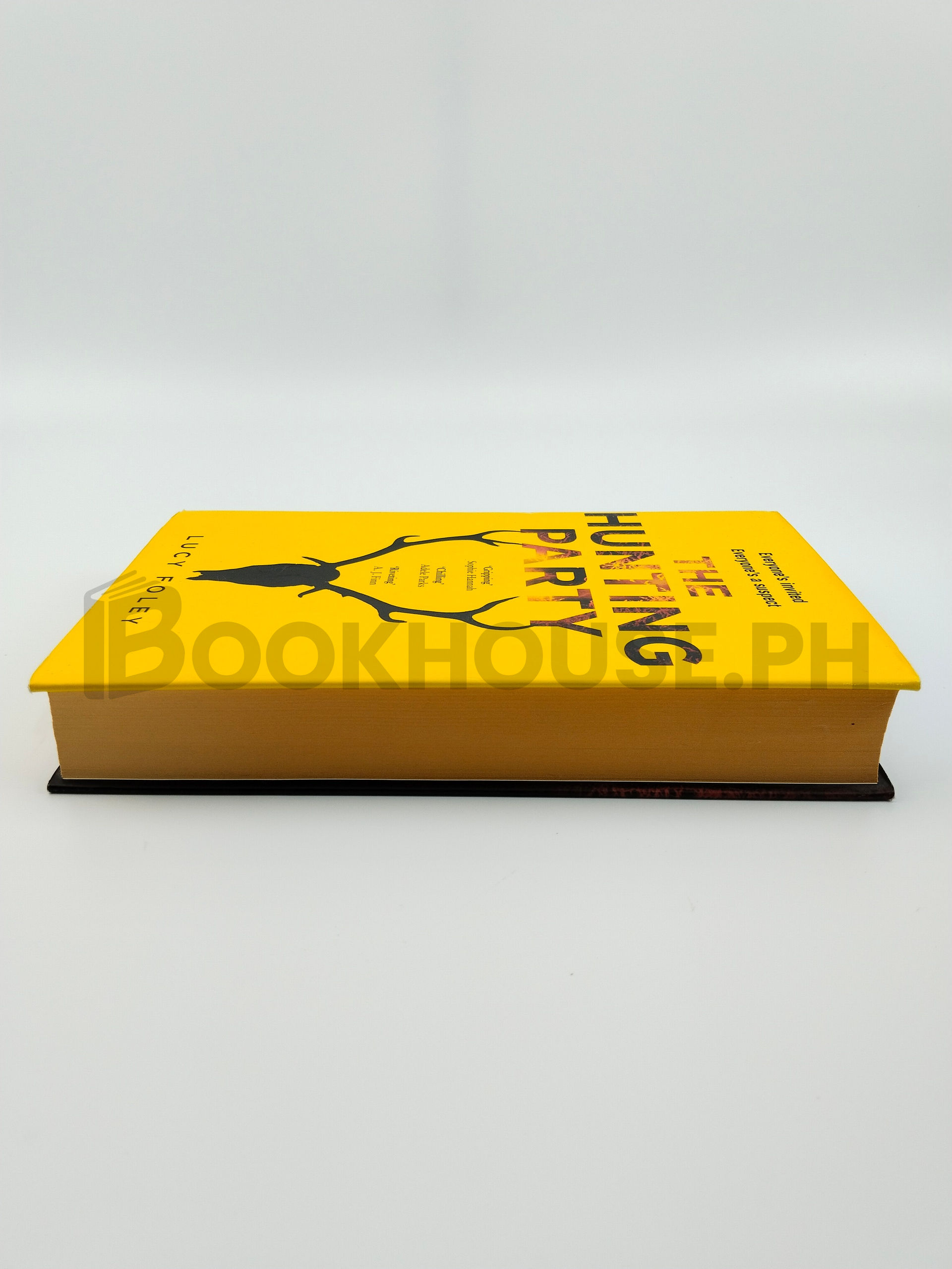 The Hunting Party by Lucy Foley - Image 4