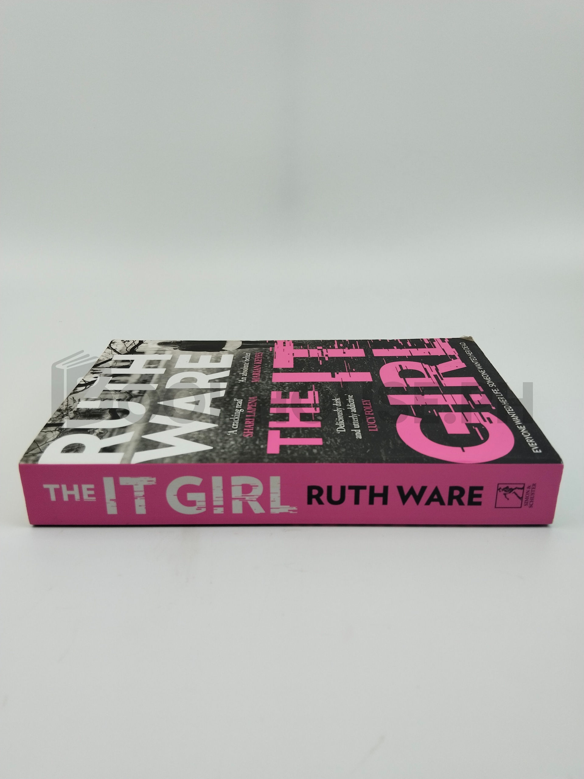 The It Girl by Ruth Ware - Image 3