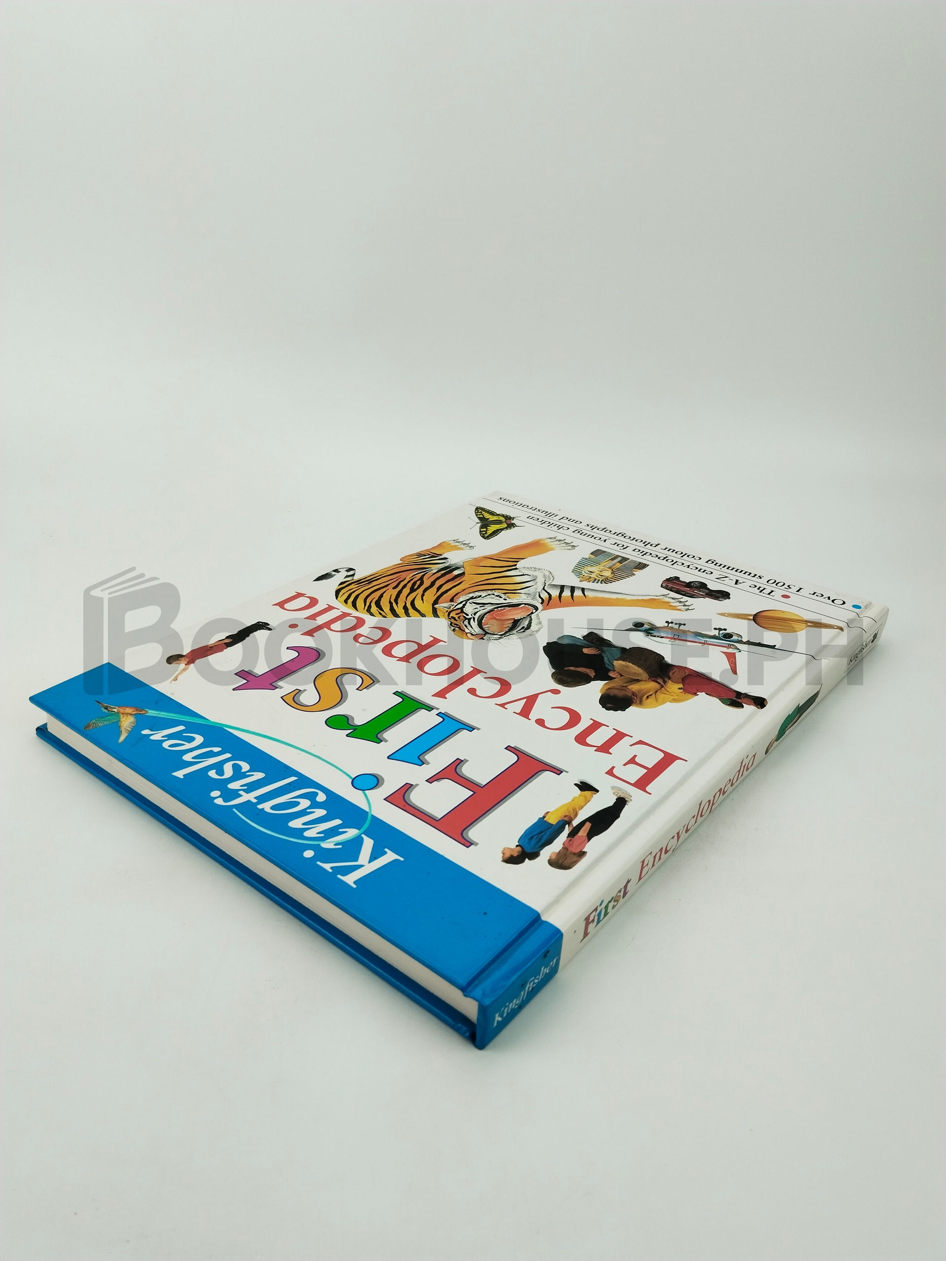 Kingfisher First Encyclopedia by Anne Civardi, Ruth Thomson - Image 2