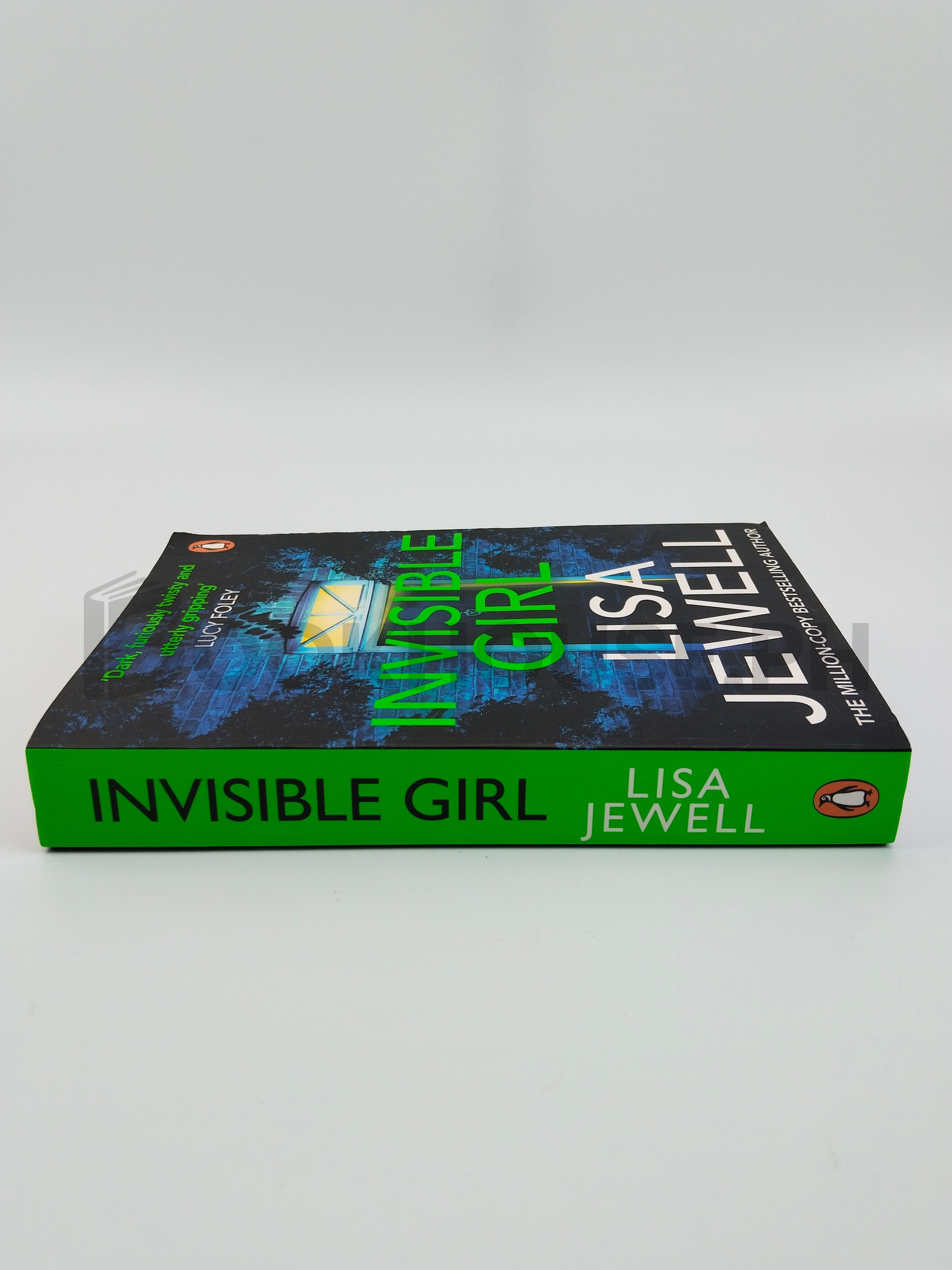 Invisible Girl by Lisa Jewell - Image 3