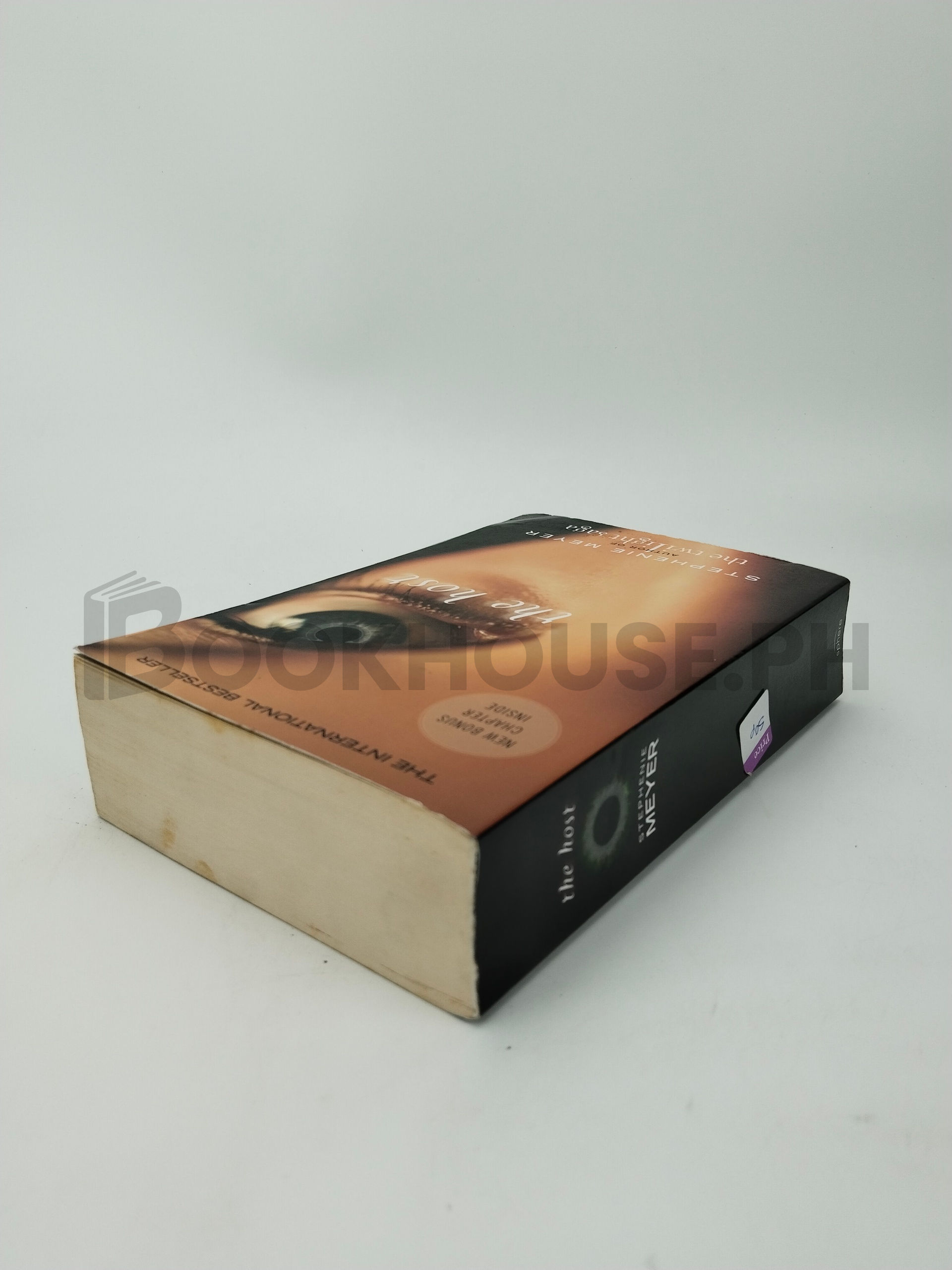The Host by Stephenie Meyer - Image 2