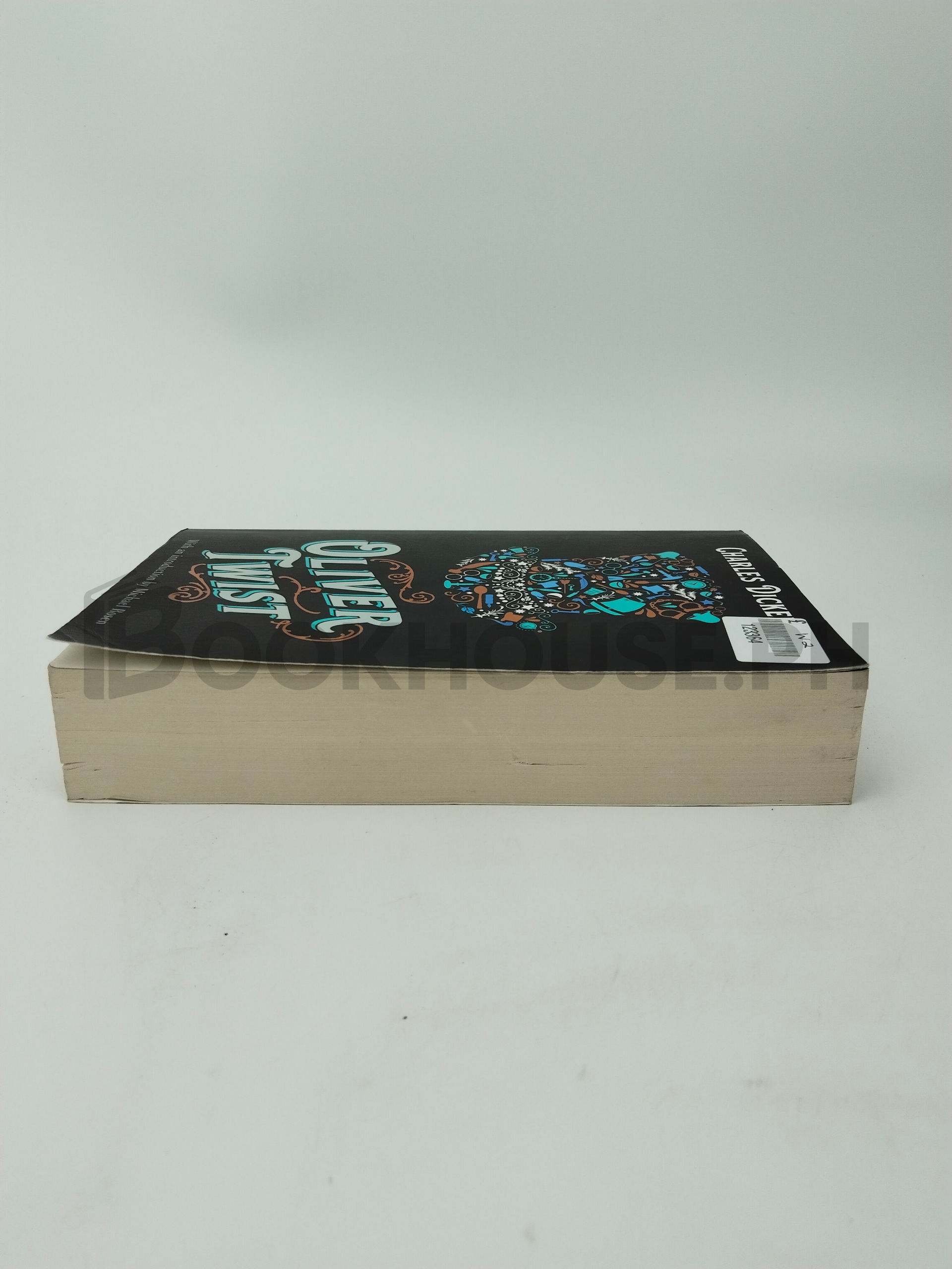 Oliver Twist by Charles Dickens - Image 4