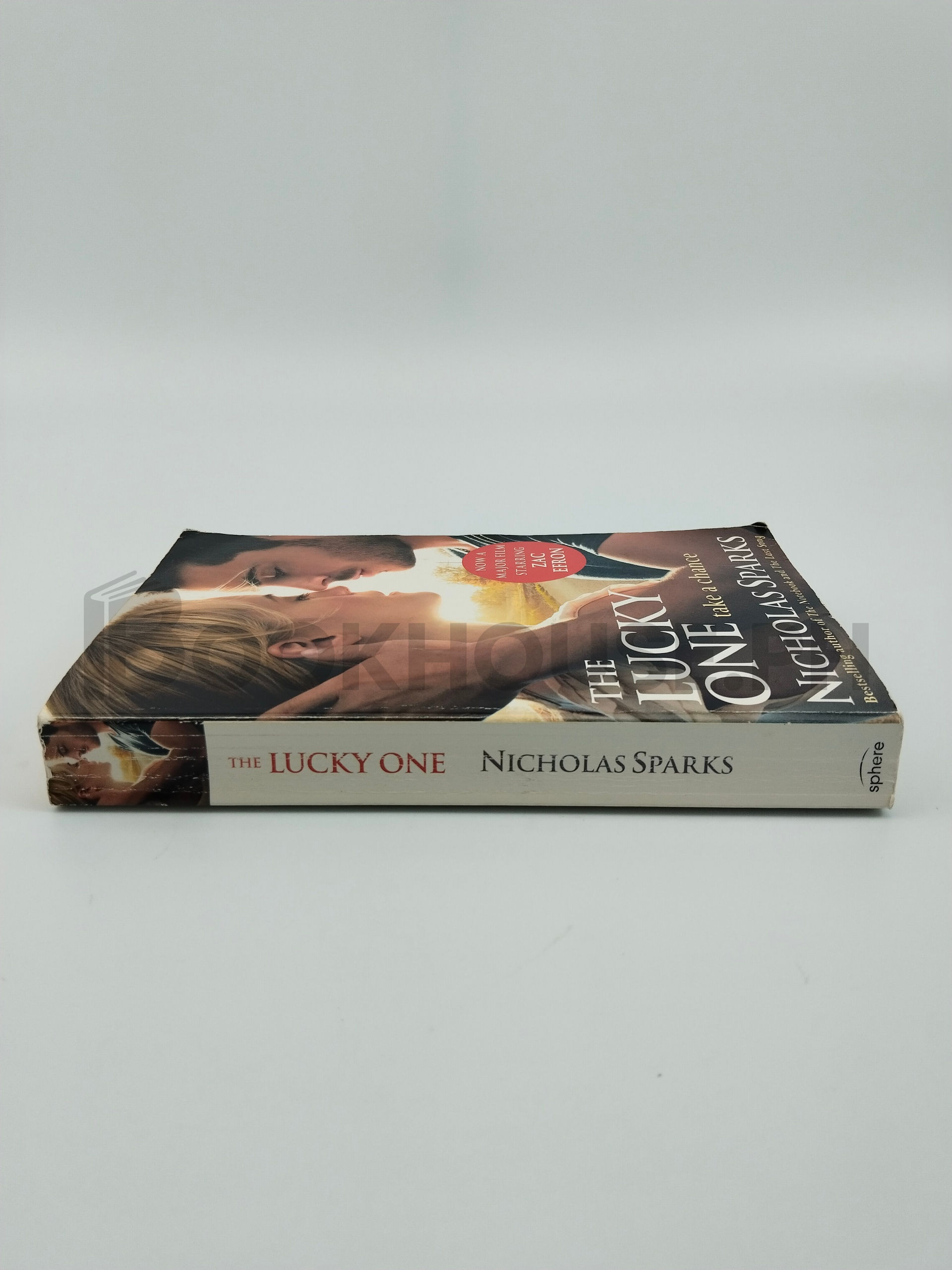 The Lucky One by Nicholas Sparks - Image 3