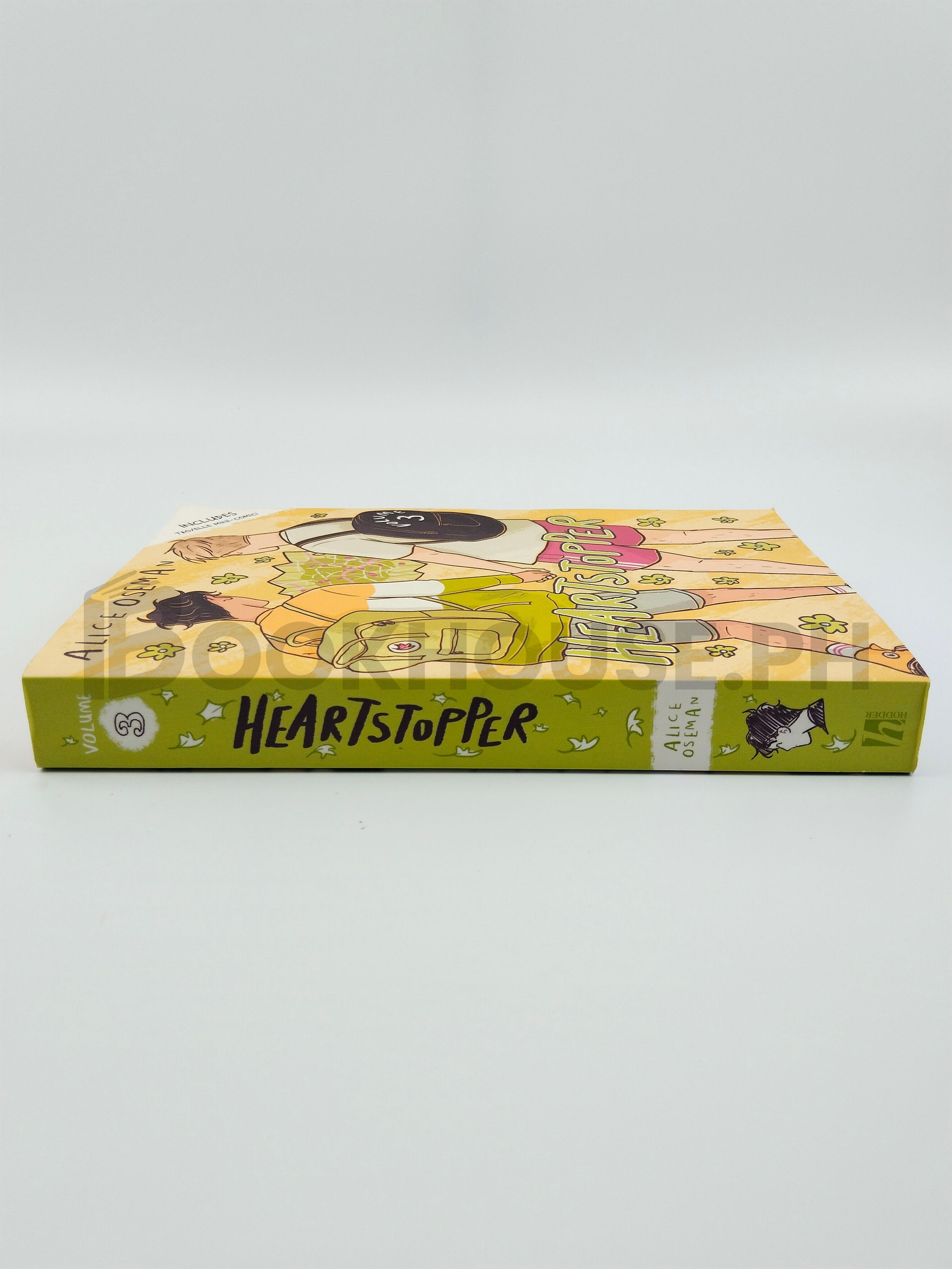 Heartstopper Volume Three by Alice Oseman - Image 3