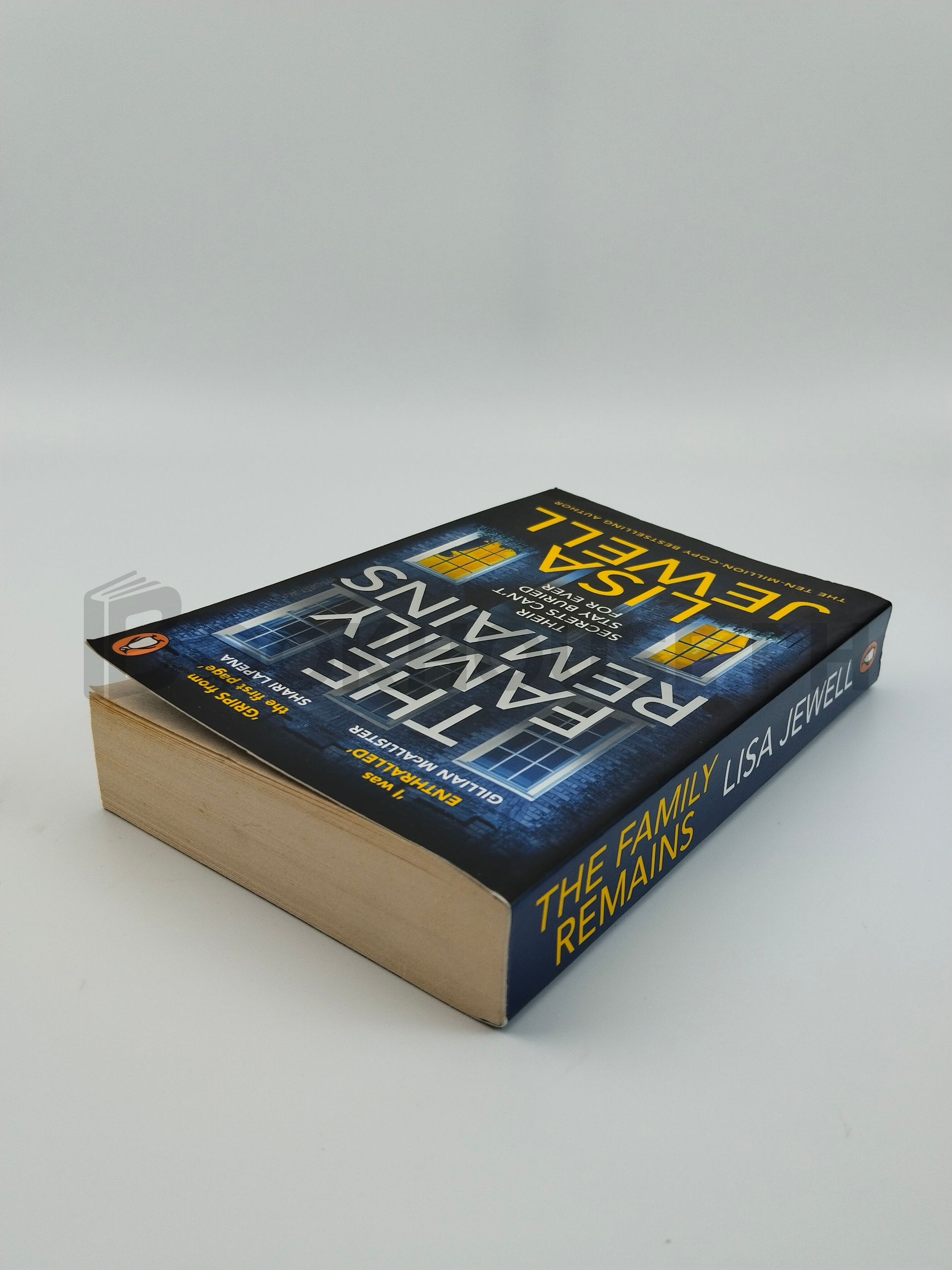 The Family Remains by Lisa Jewell - Image 2