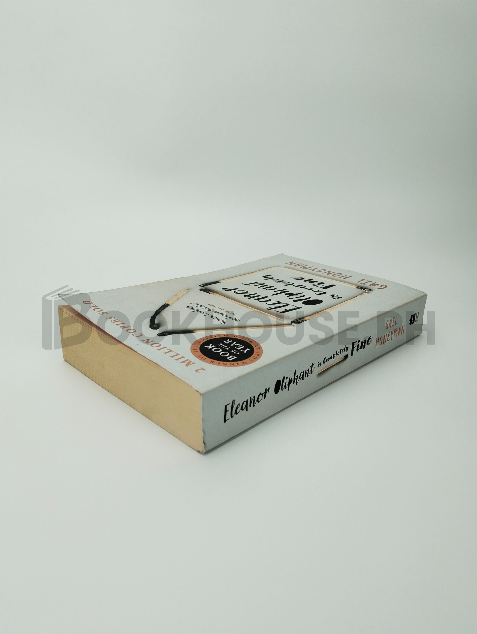 Eleanor Oliphant Is Completely Fine by Gail Honeyman - Image 2