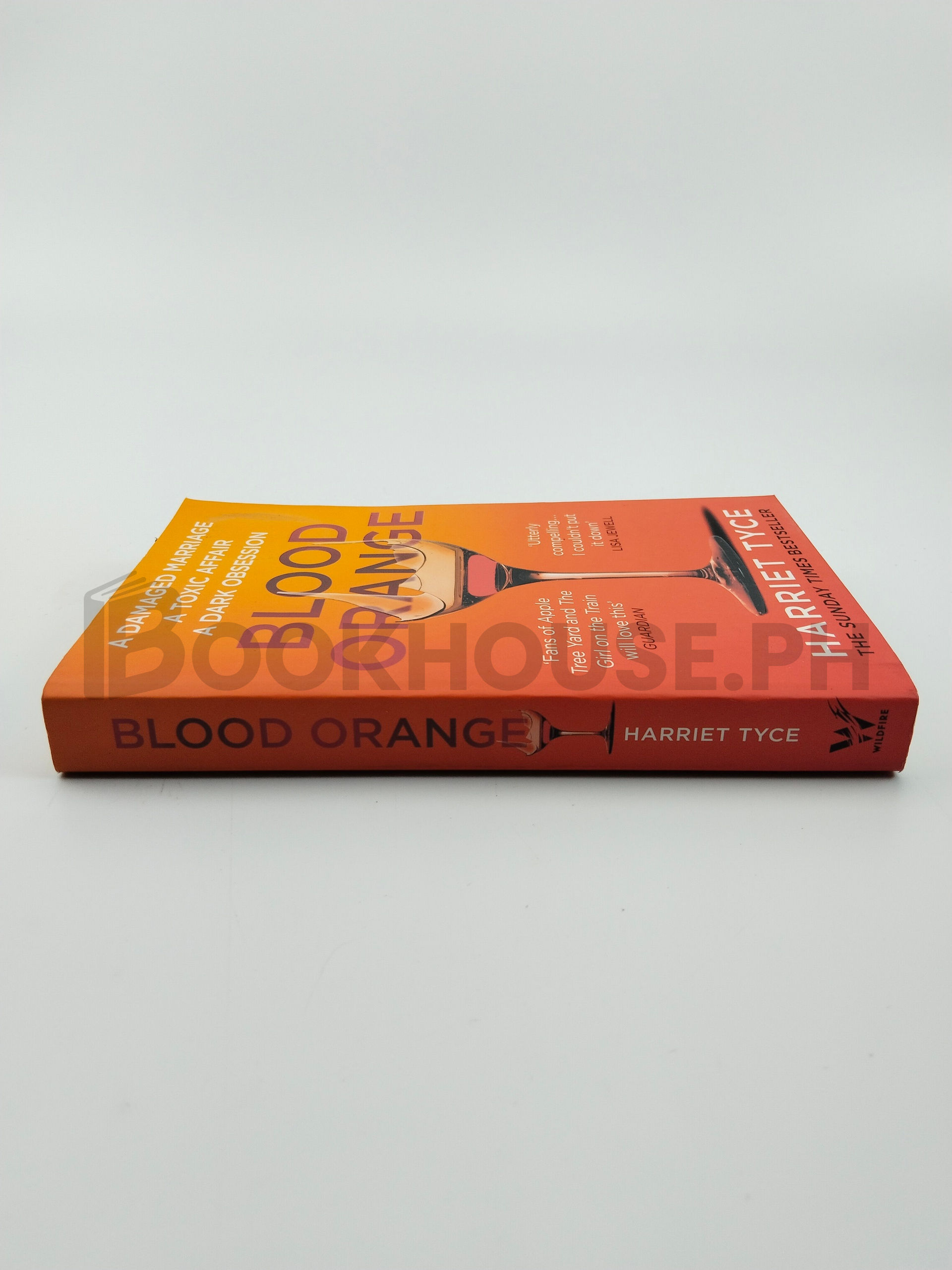 Blood Orange by Harriet Tyce - Image 3