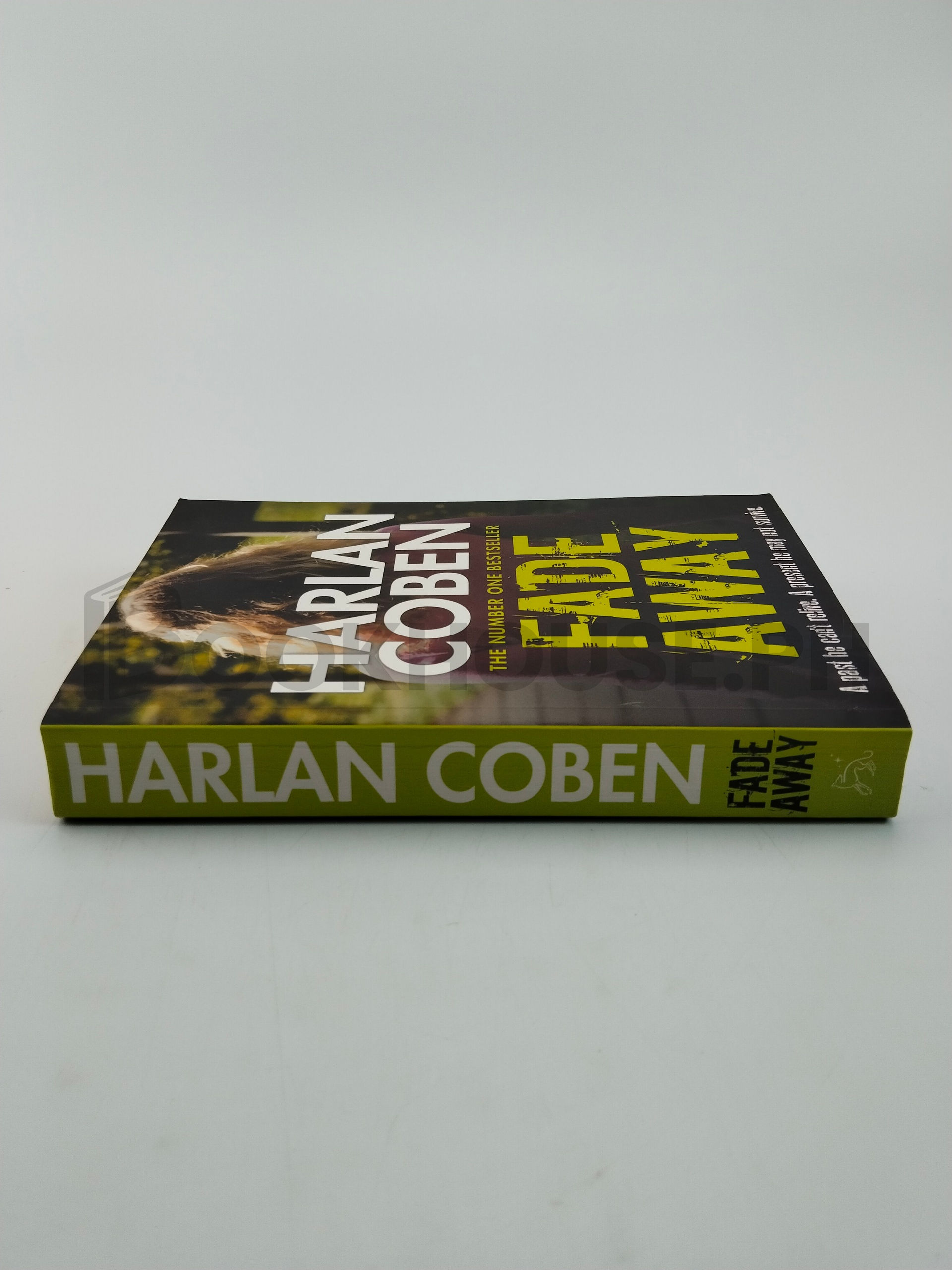 Fade Away by Harlan Coben - Image 3