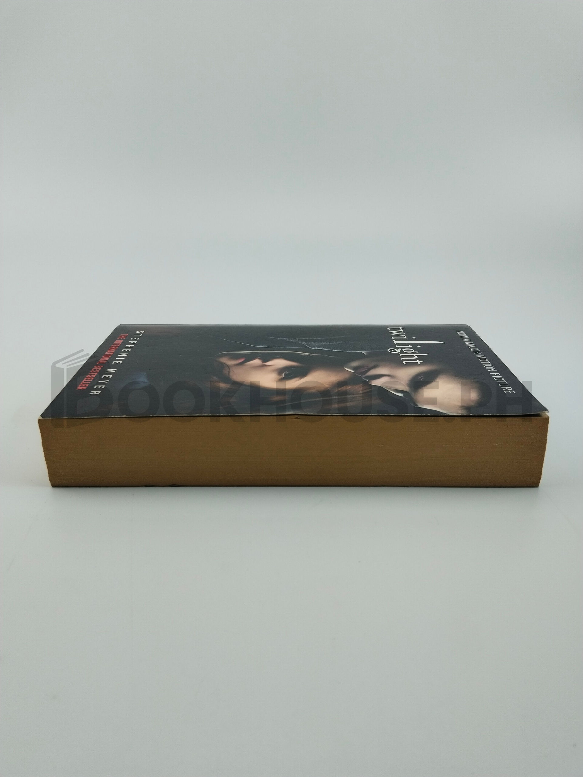 Twilight by Stephenie Meyer - Image 4