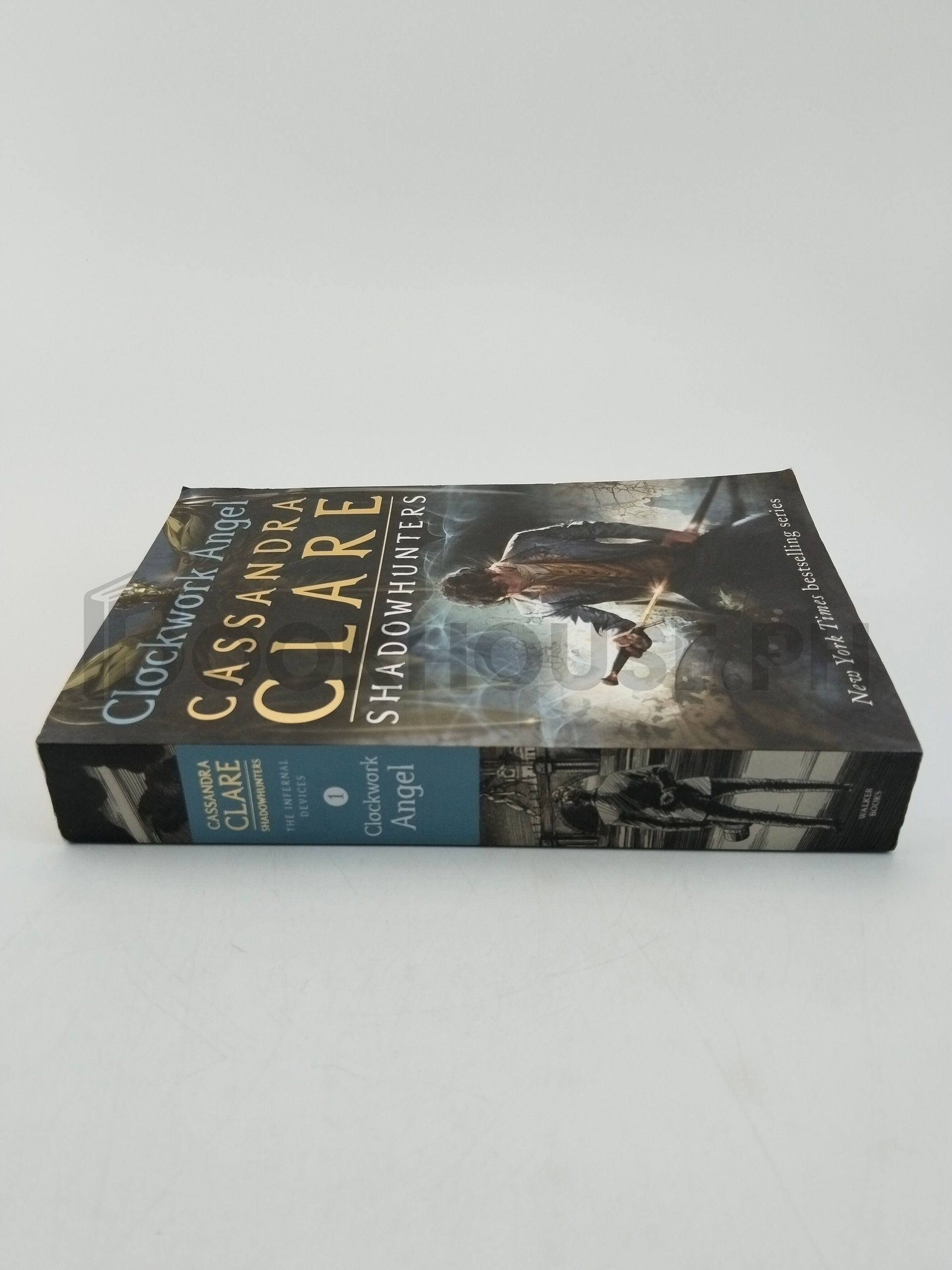 Clockwork Angel by Cassandra Clare - Image 3