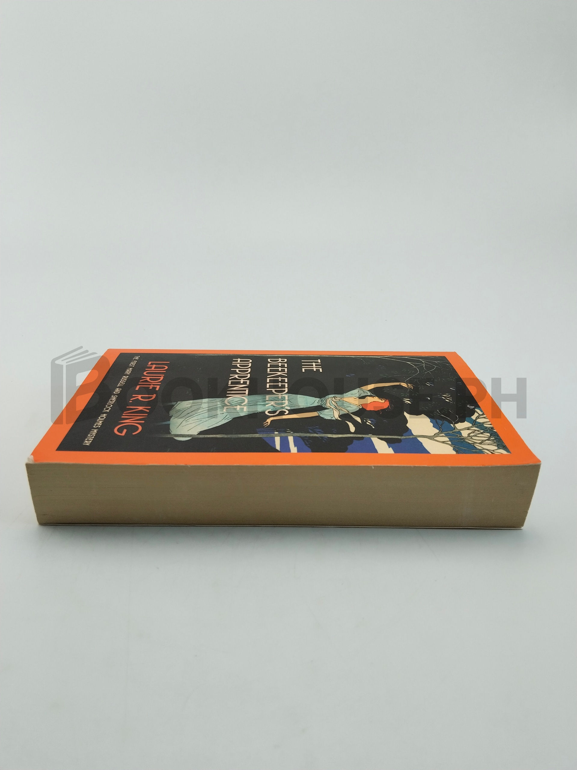 The Beekeeper's Apprentice by Laurie R. King - Image 4