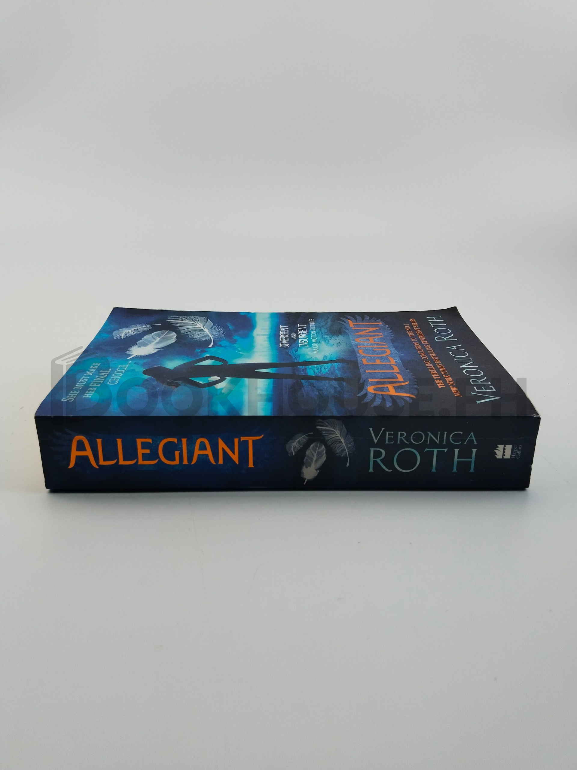 Allegiant by Veronica Roth - Image 3