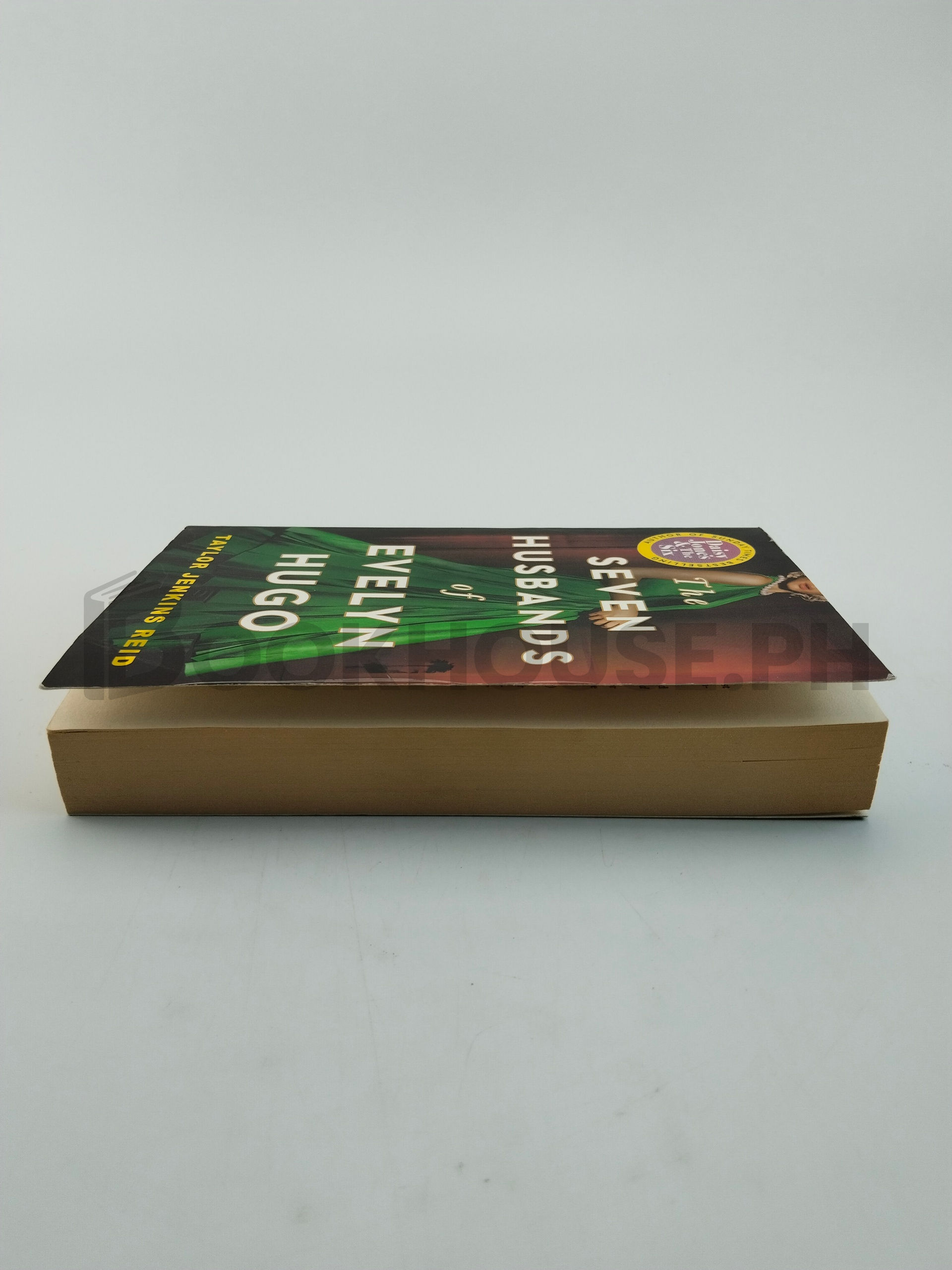 The Seven Husbands Of Evelyn Hugo by Taylor Jenkins Reid - Image 4