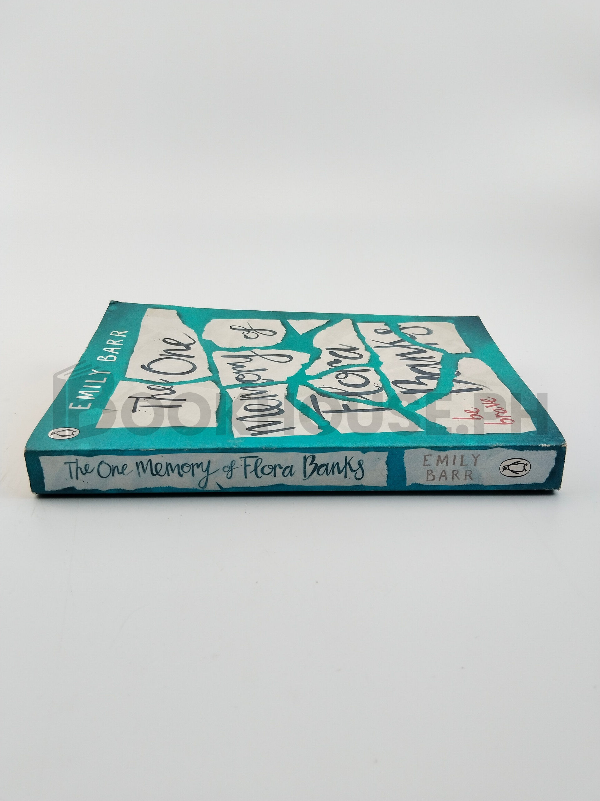 The One Memory Of Flora Banks by Emily Barr - Image 3