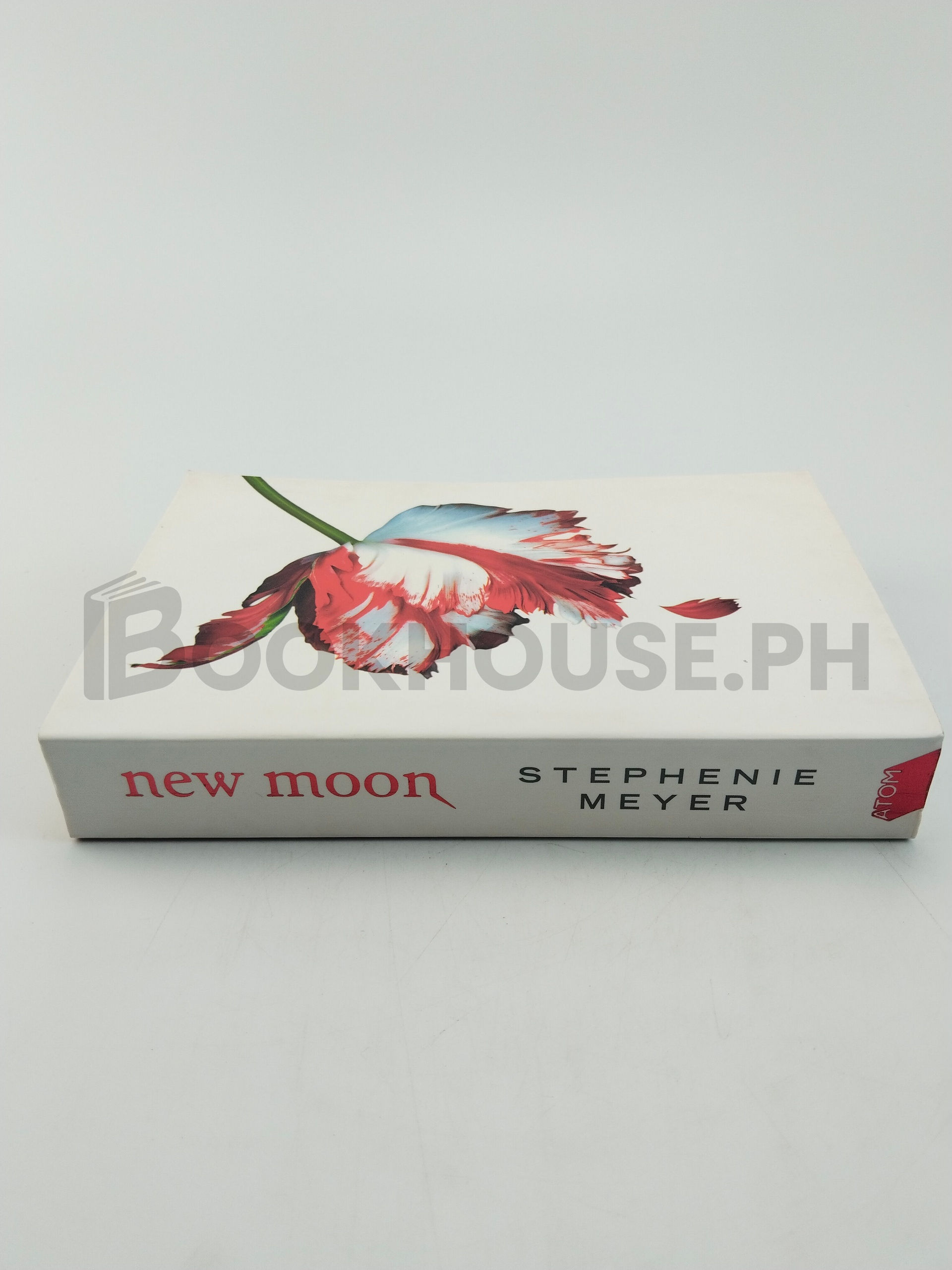 New Moon by Stephenie Meyer - Image 3