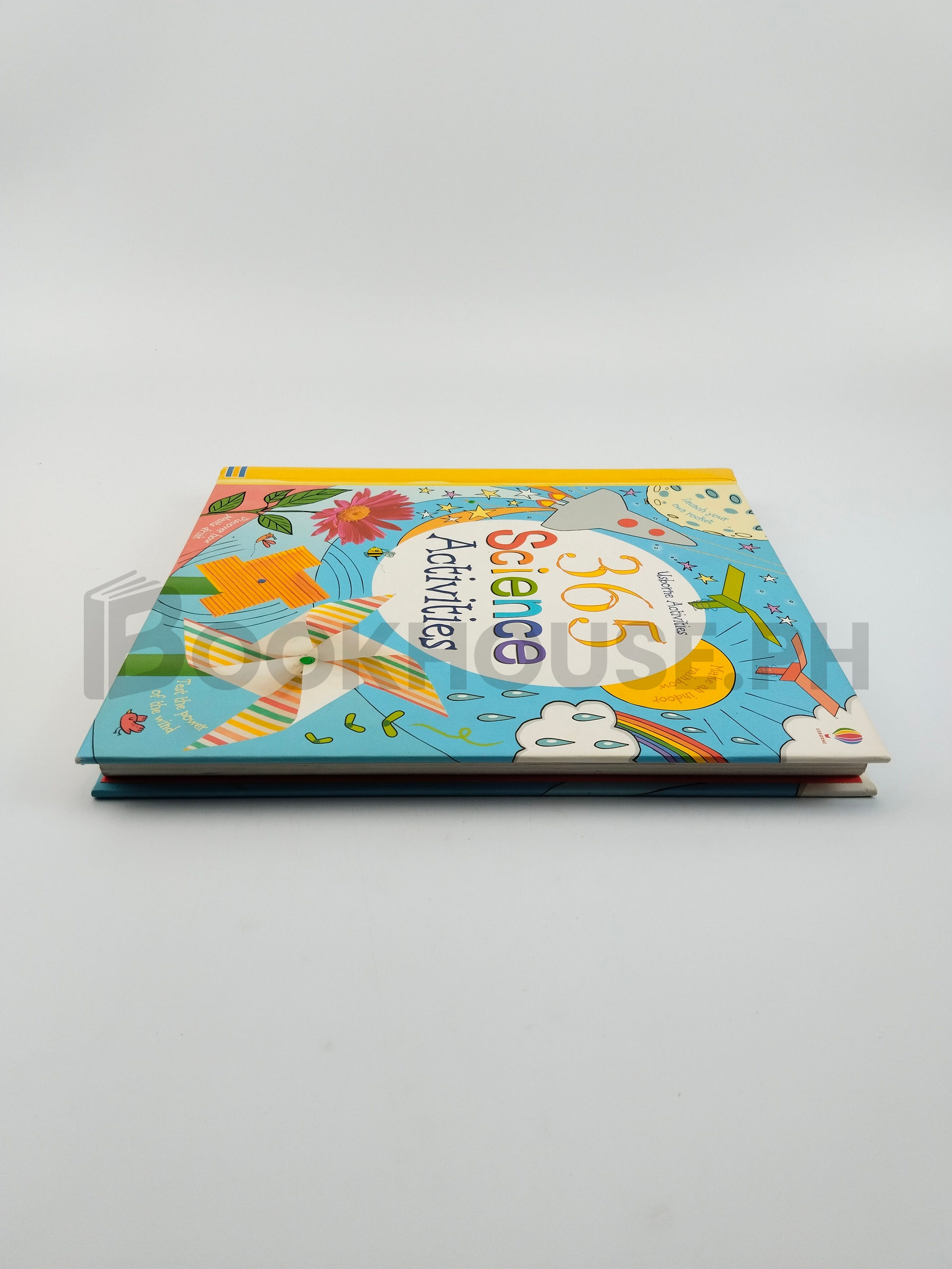 365 Science Activities by Usborne - Image 4