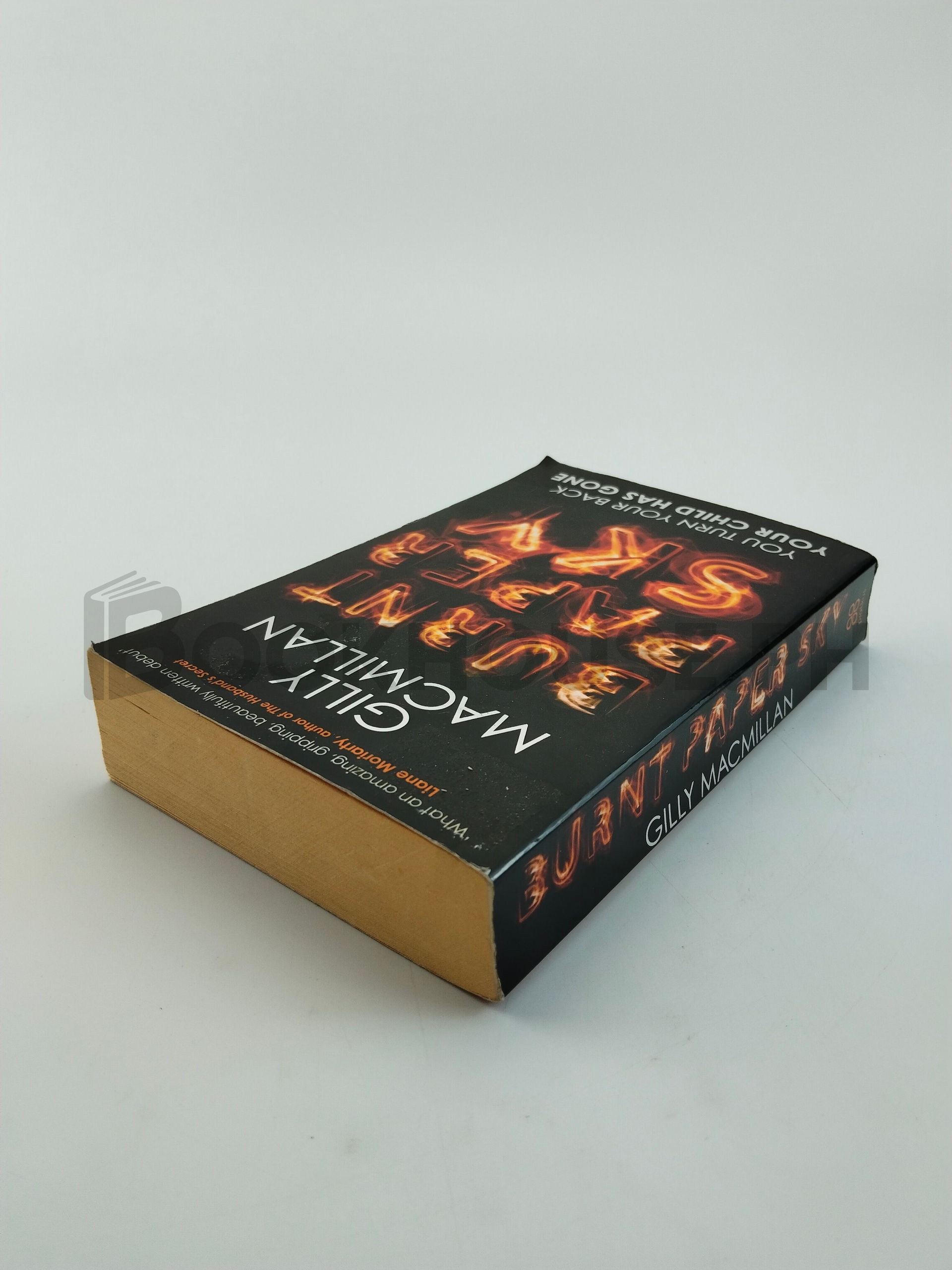 Burnt Paper Sky by Gilly Macmillan - Image 2