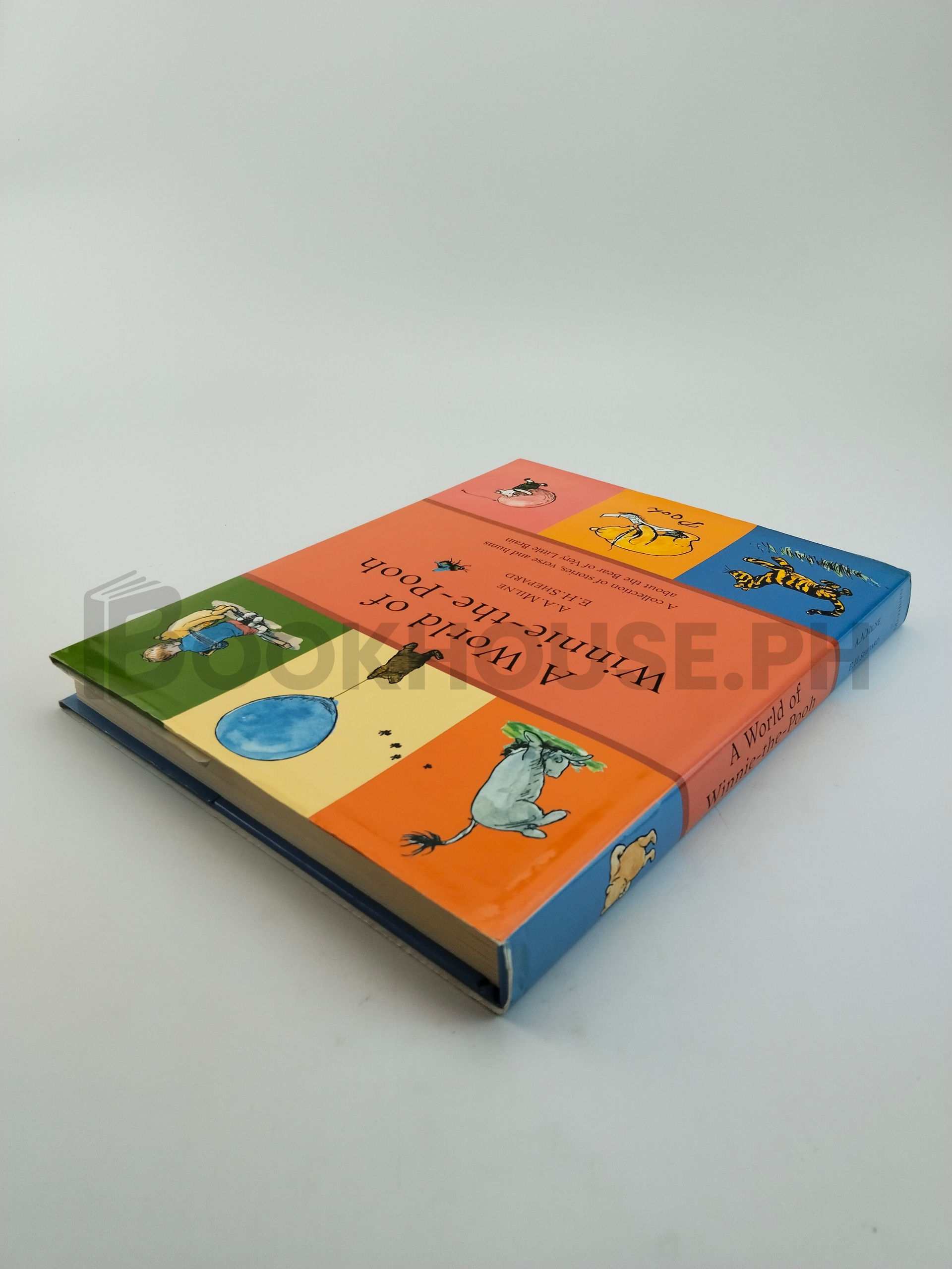 A World Of Winnie-the-pooh by Alan Alexander Milne - Image 2