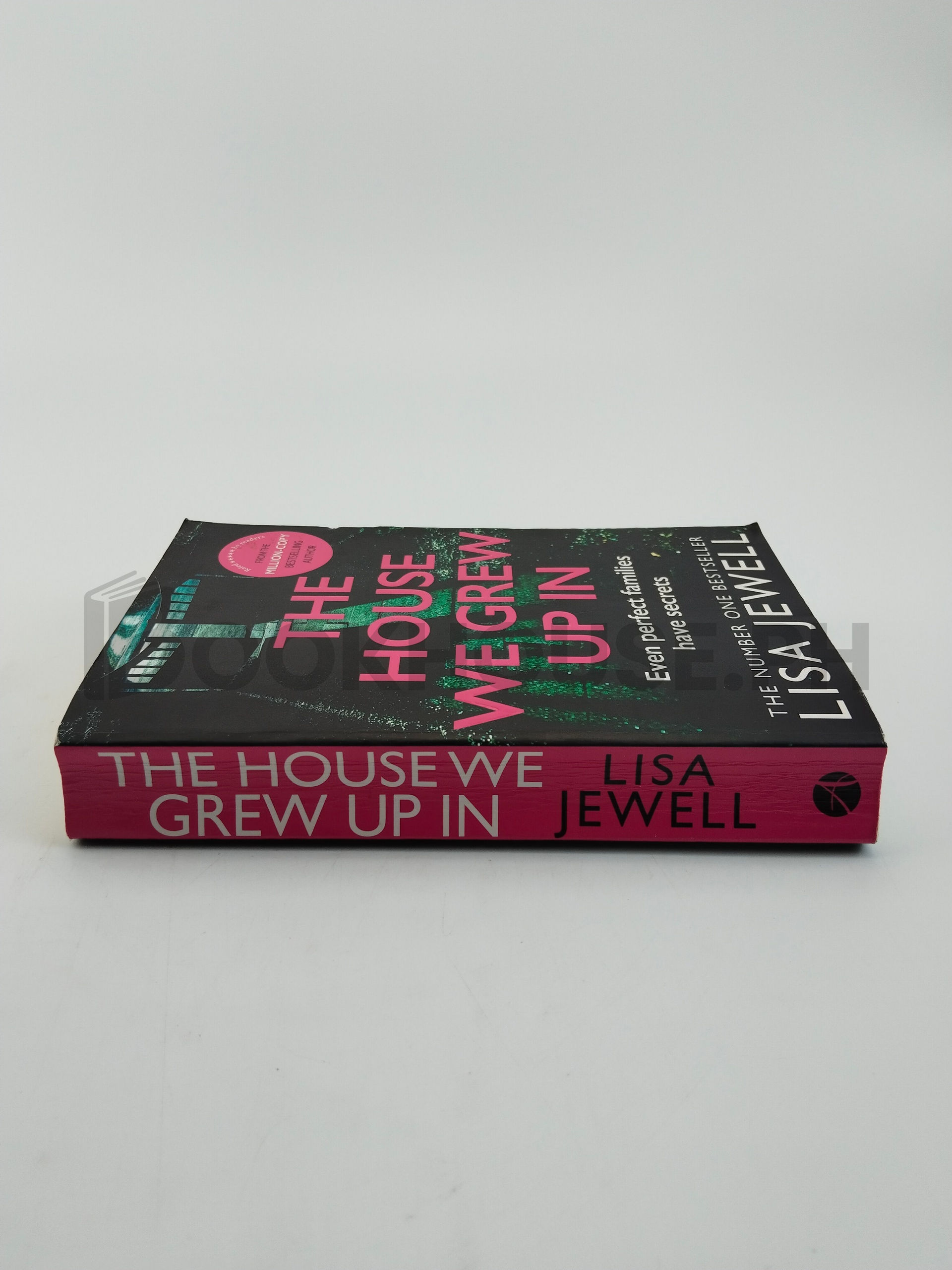 The House We Grew Up In by Lisa Jewell - Image 3