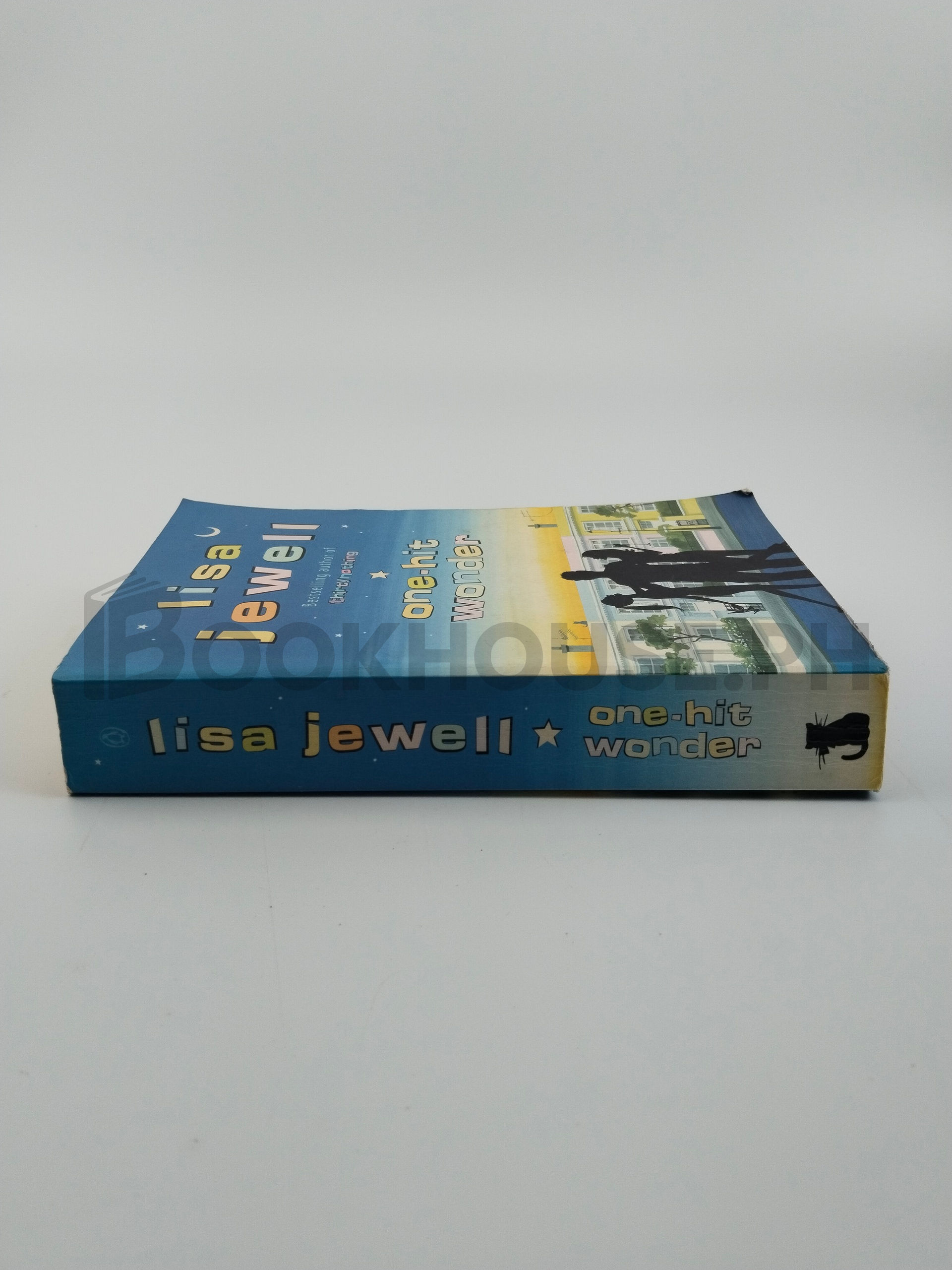 One-hit Wonder by Lisa Jewell - Image 3