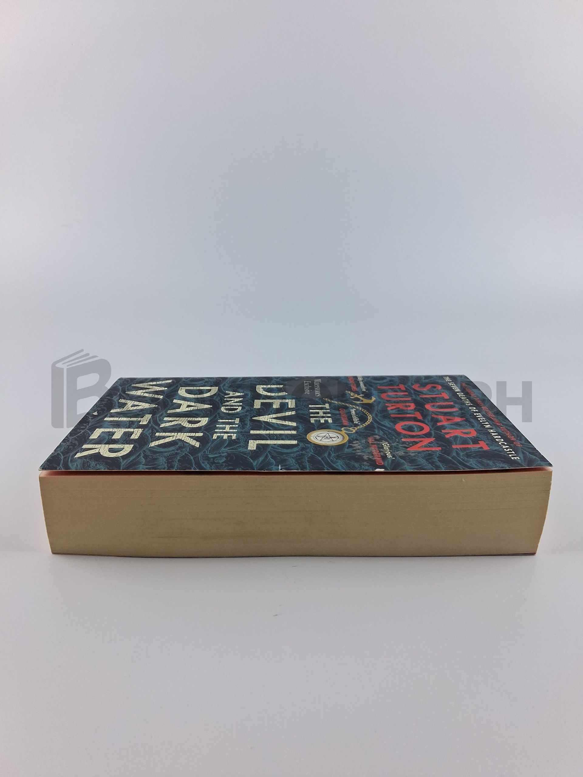 The Devil And The Dark Water by Stuart Turton - Image 4